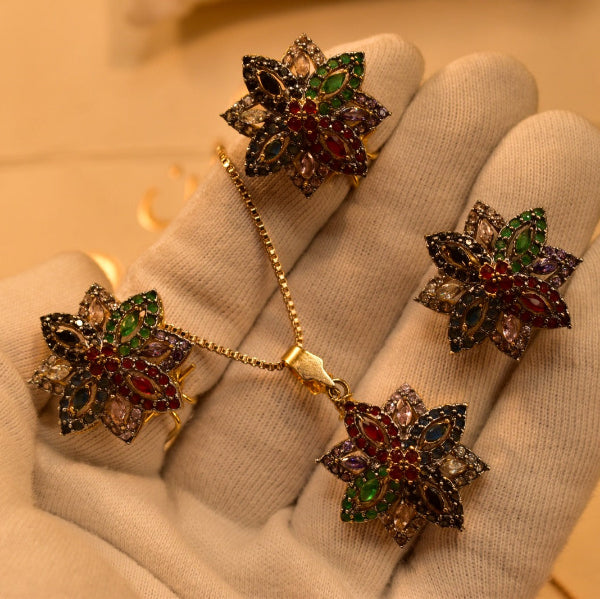 Elegant Design Gold Plated Real Stones Necklace Set for Girls/Women