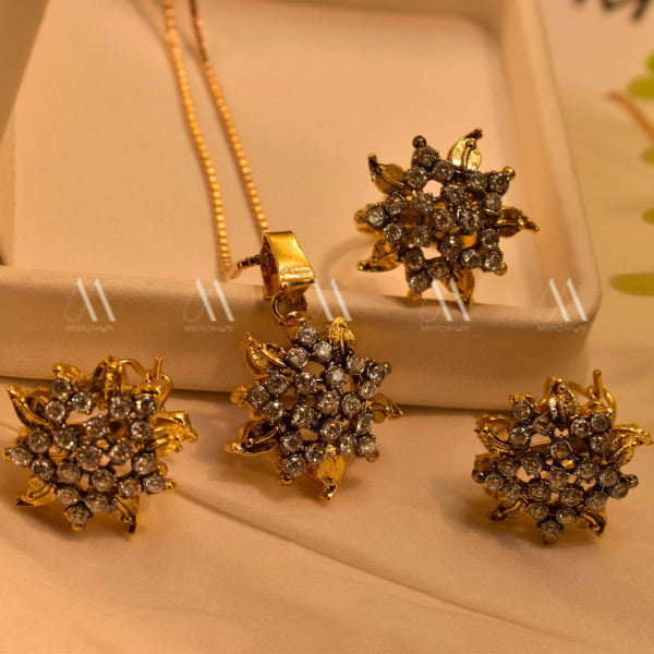 Gorgeous Design Gold Plated Real Stones Necklace Set for Girls/Women