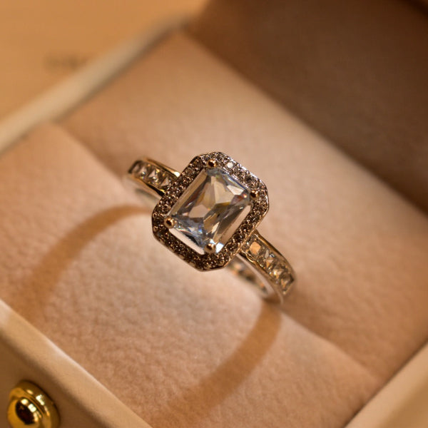 Charming Design Silver Plated Crystal Stone Ring For Girls/Women