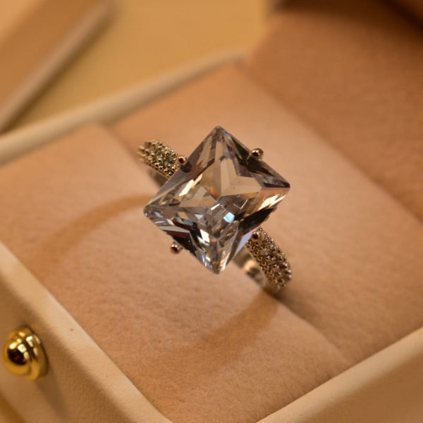 Charming Design Silver Plated Real Stones Ring For Girls/Women
