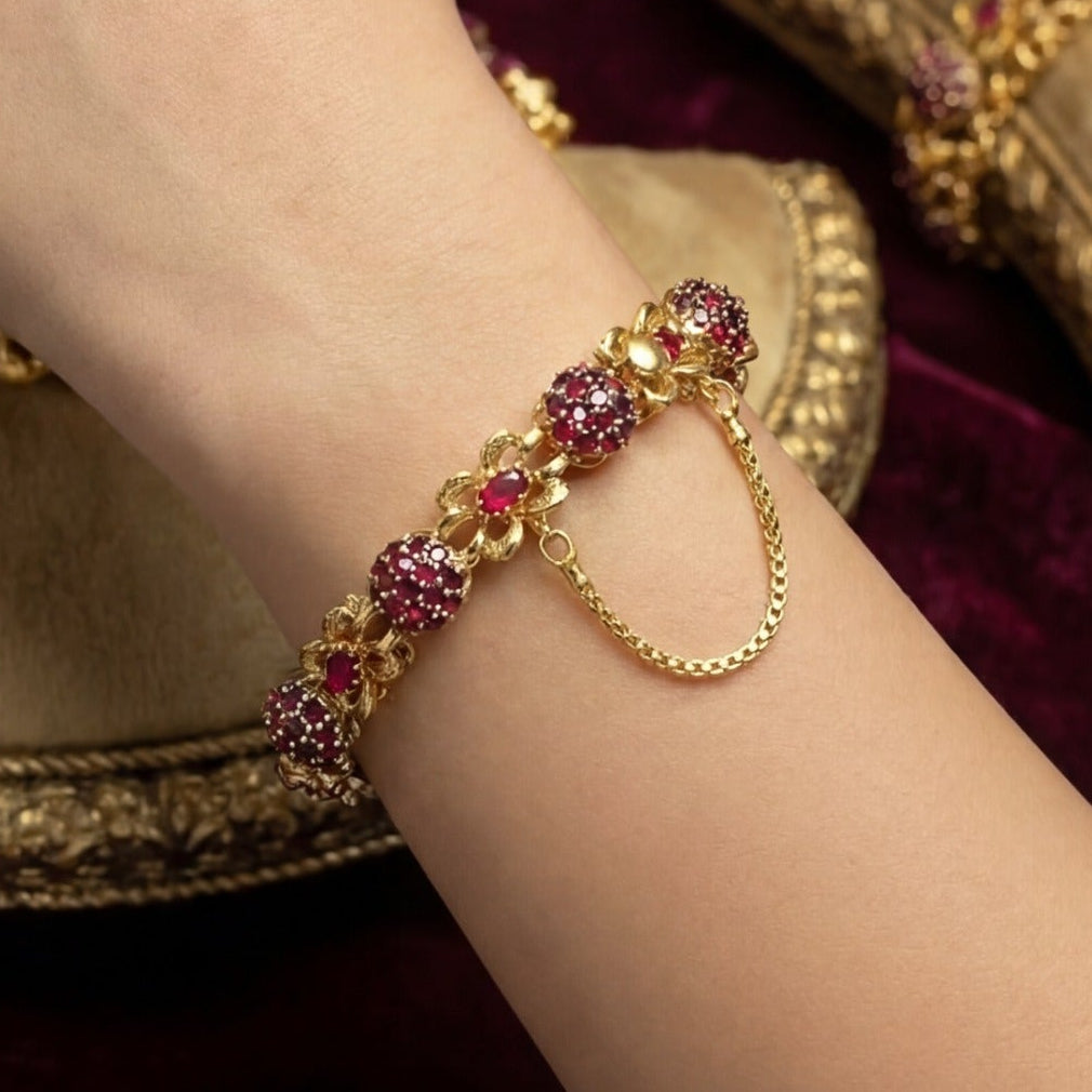 Sparkling Unique Design Gold Plated Crystal Stones Bangle for Girls/Women