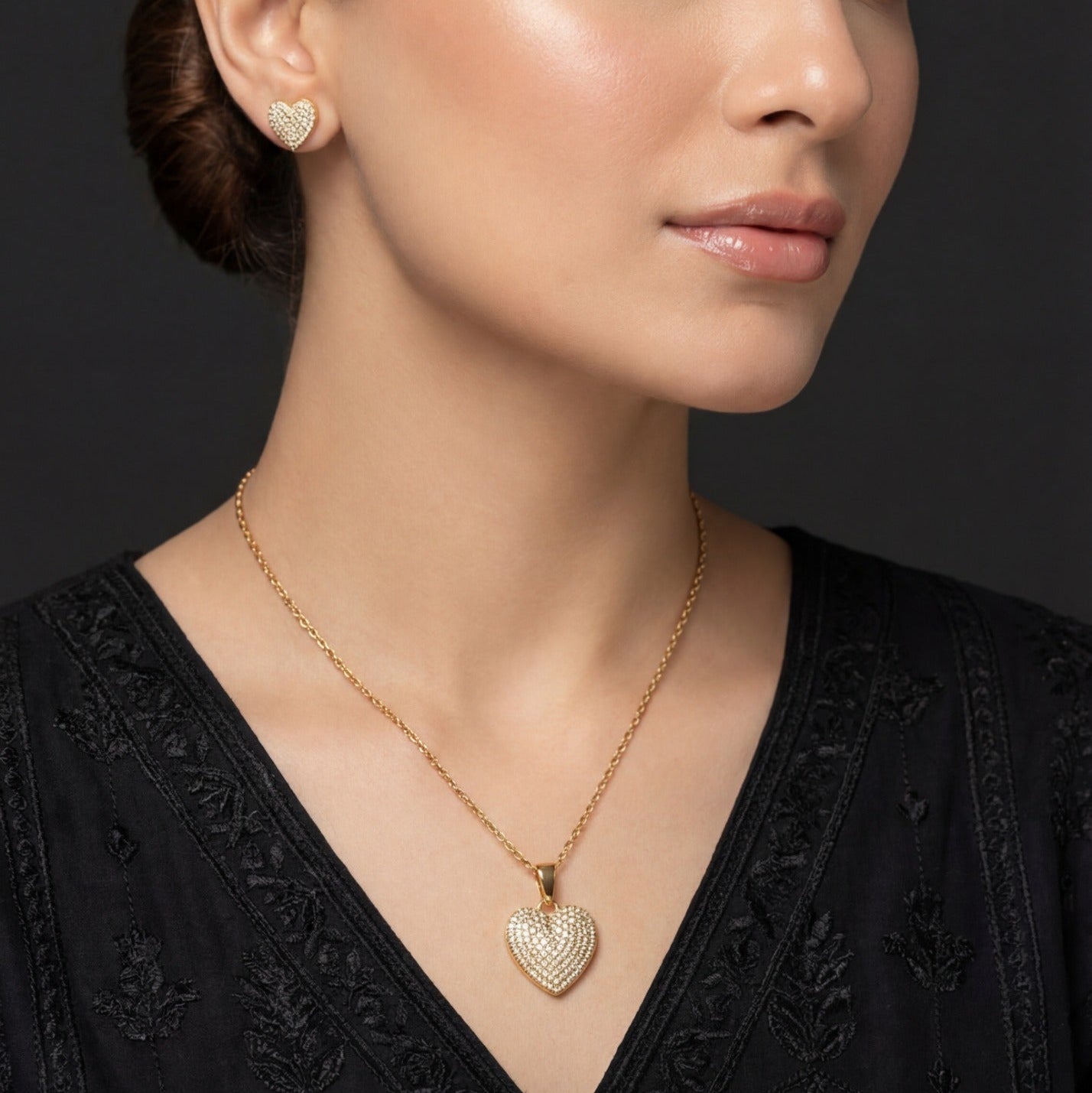 Elegant Design Gold Plated Crystal Stones Necklace Set for Girls/Women