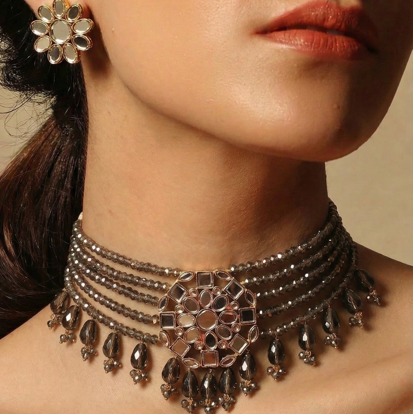 Glamorous Design Gold Plated Crystal Stones Necklace Set for Girls/Women