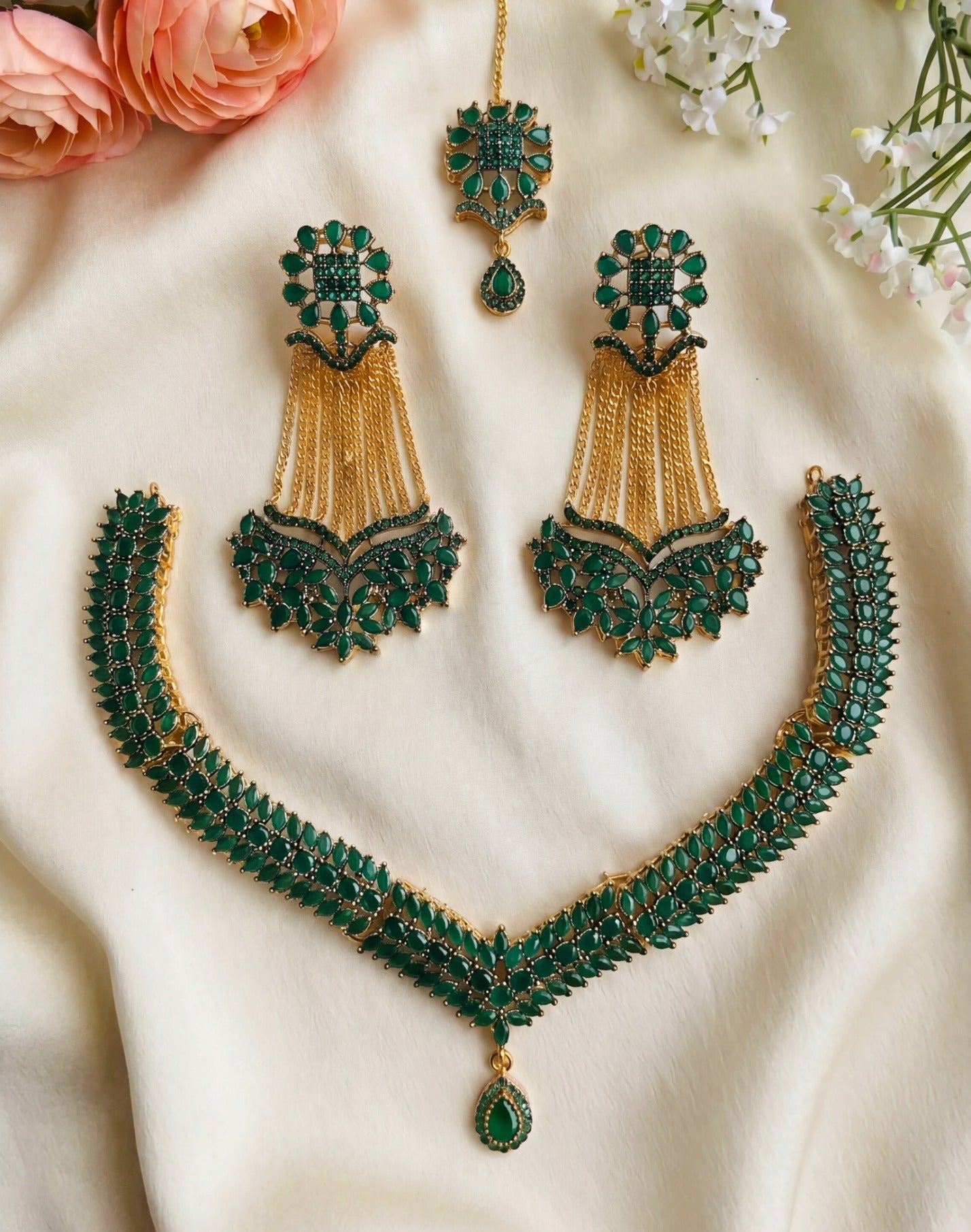 Charming Design Gold Plated Crystal Stones Necklace Set for Girls/Women