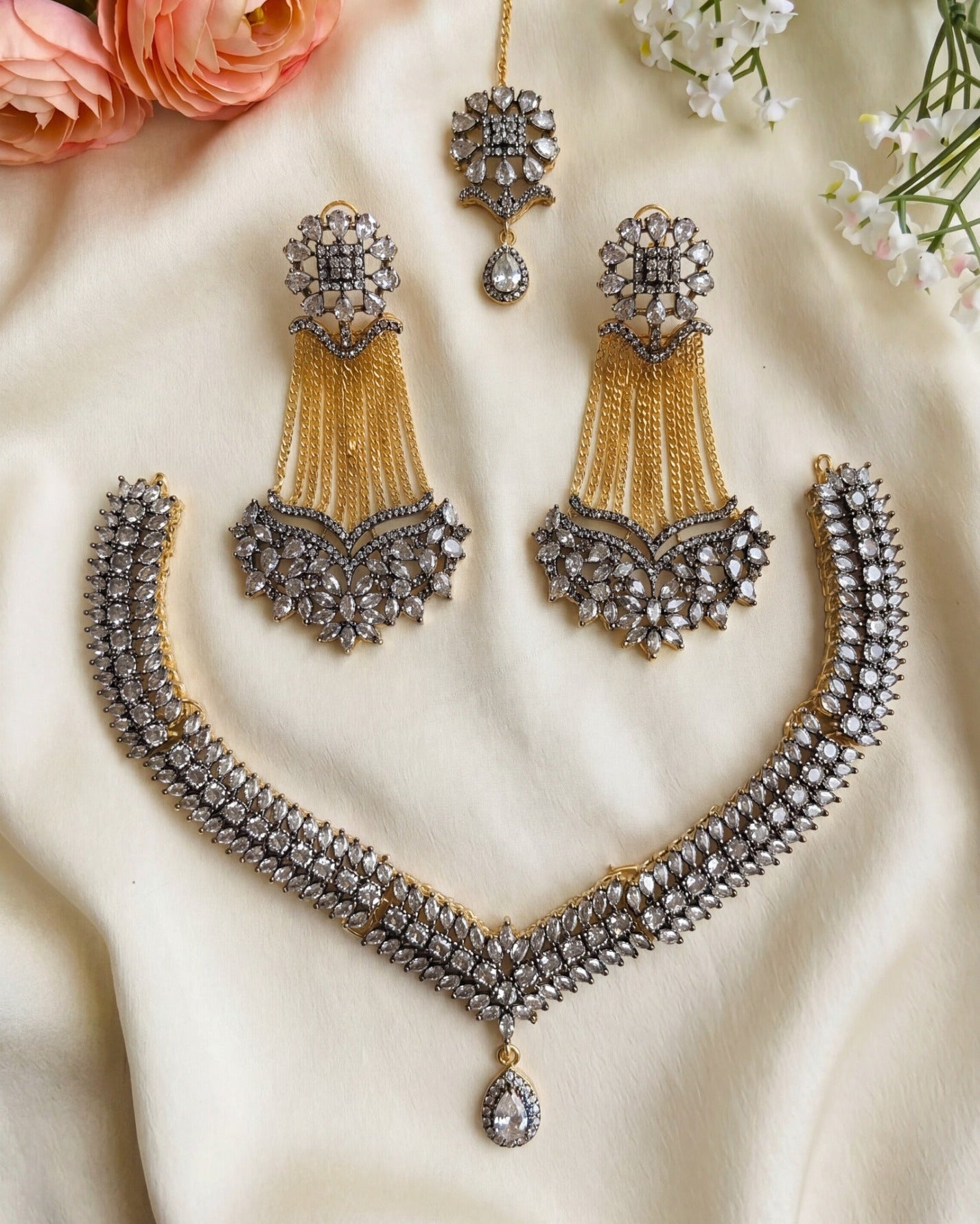 Charming Design Gold Plated Crystal Stones Necklace Set for Girls/Women