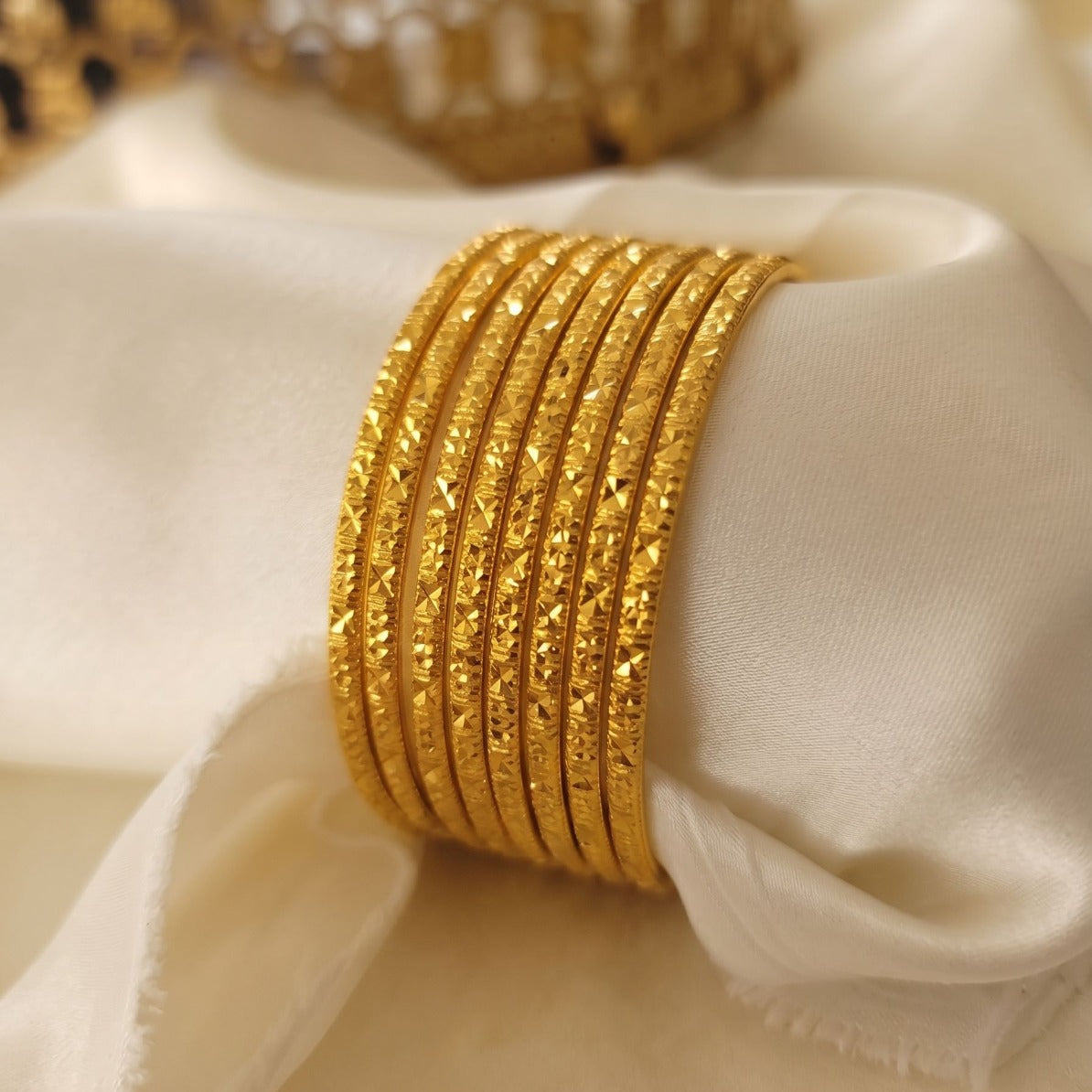 Beautiful Unique Design Gold Plated 8pc Bangle Set For Girls/women