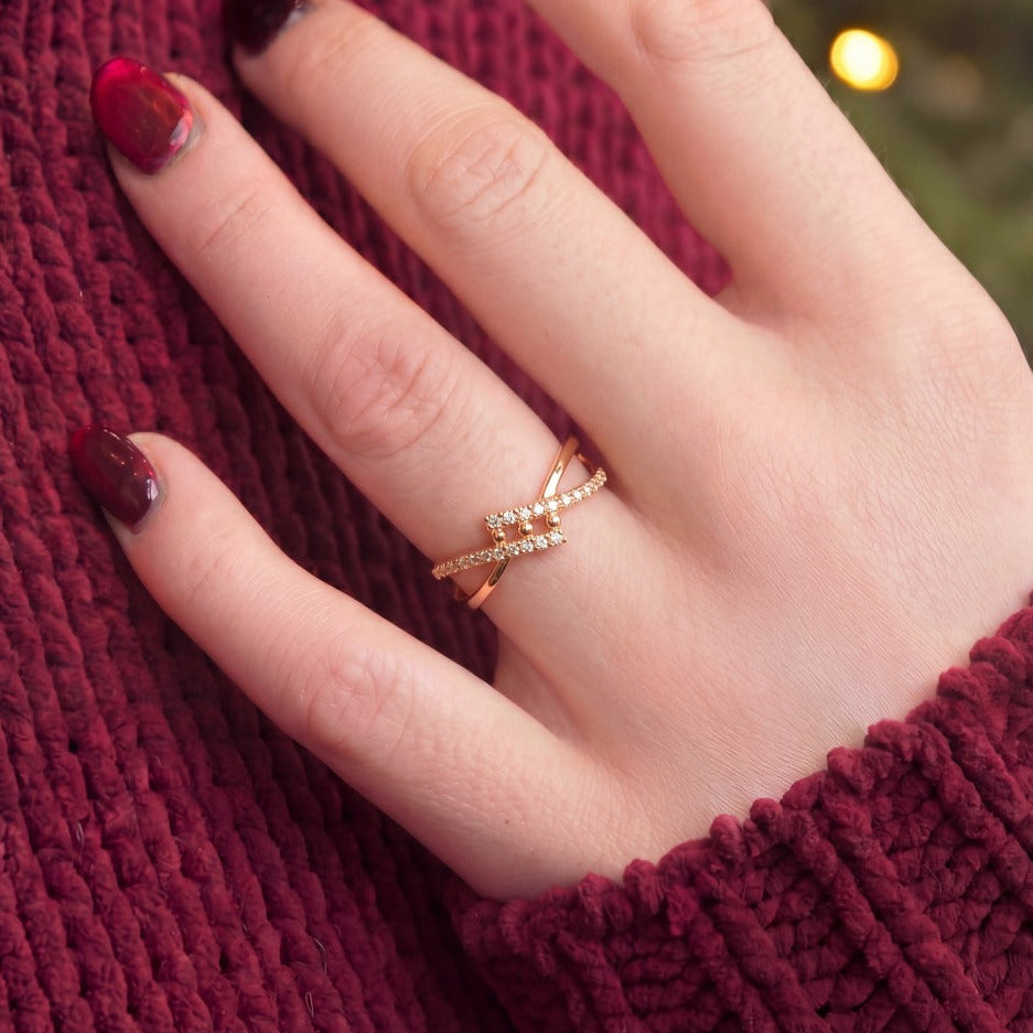 Sparkling Unique Design Crystal Stones Adjustable Ring For Girls/women