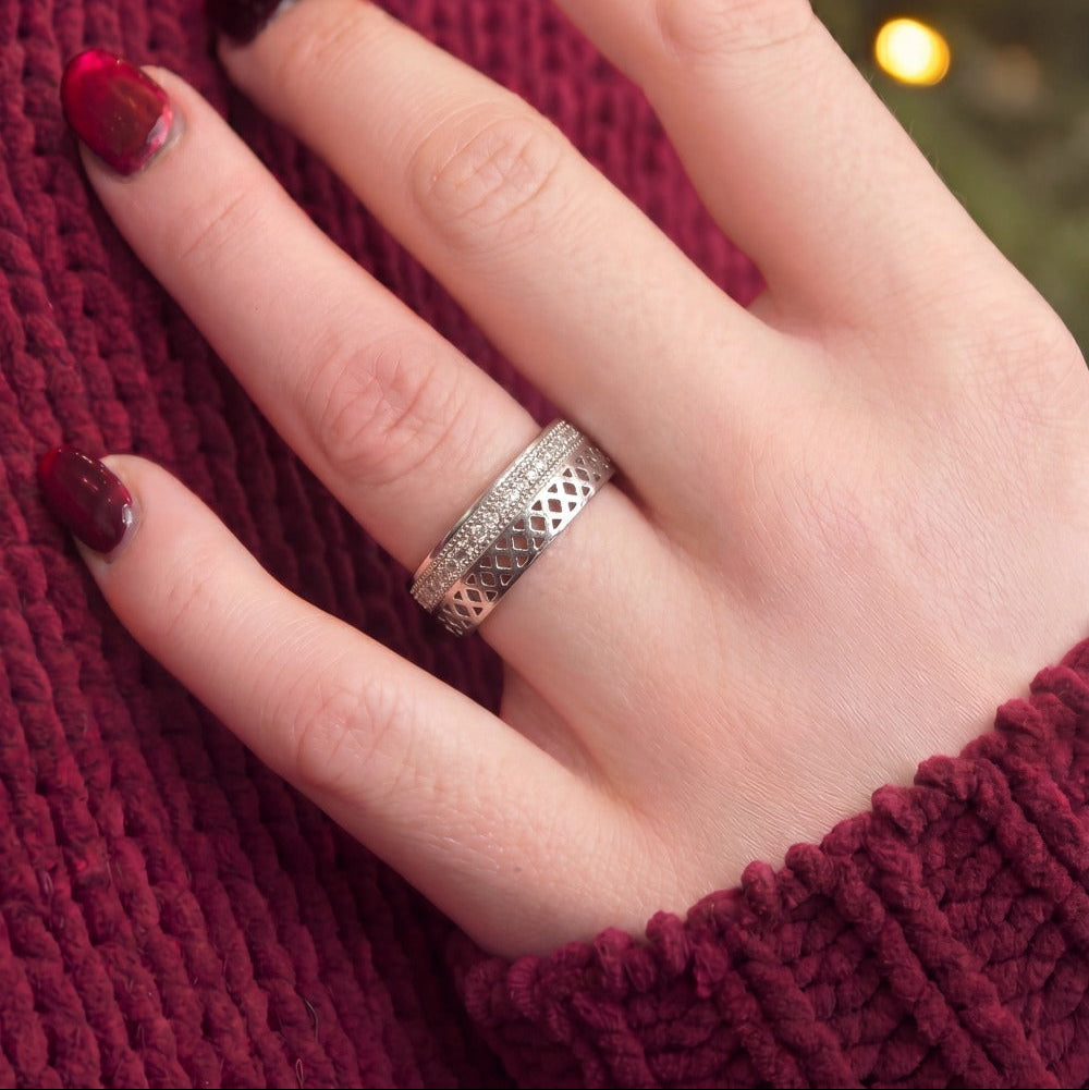 Beautiful Unique Design Crystal Stones Adjustable Ring For Girls/women