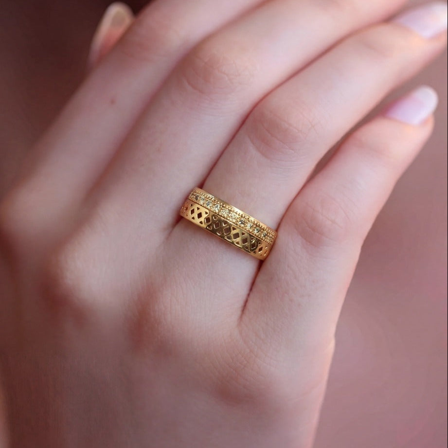 Beautiful Unique Design Crystal Stones Adjustable Ring For Girls/women