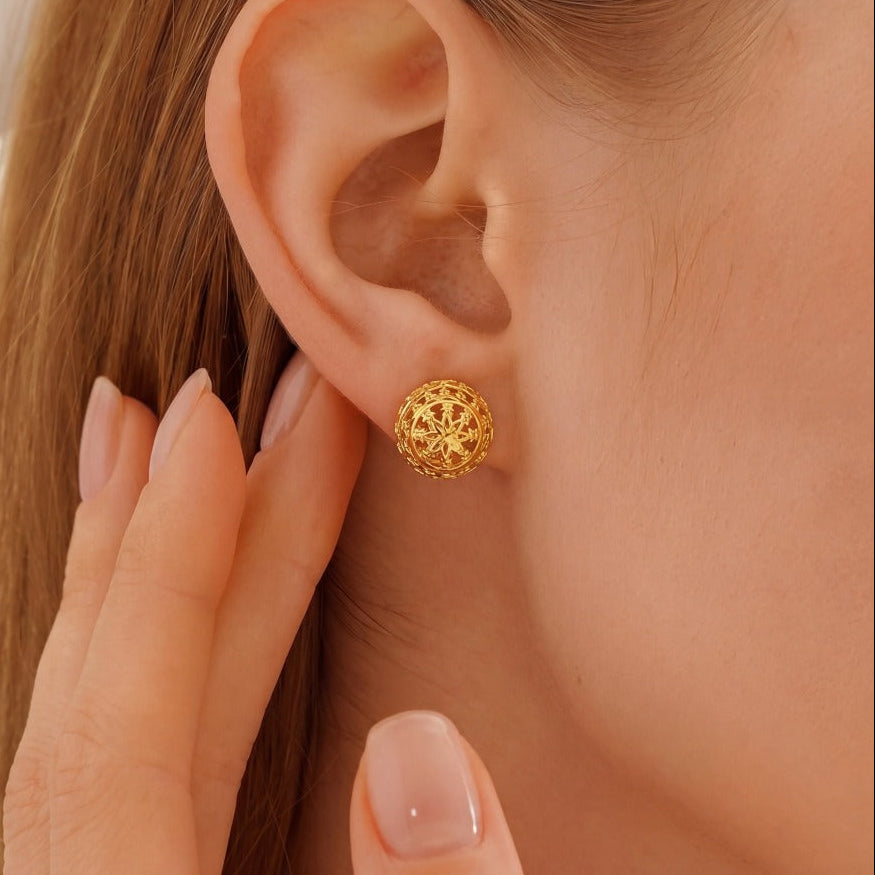 Dazzling Unique Design Gold Plated Tops For Girls/women