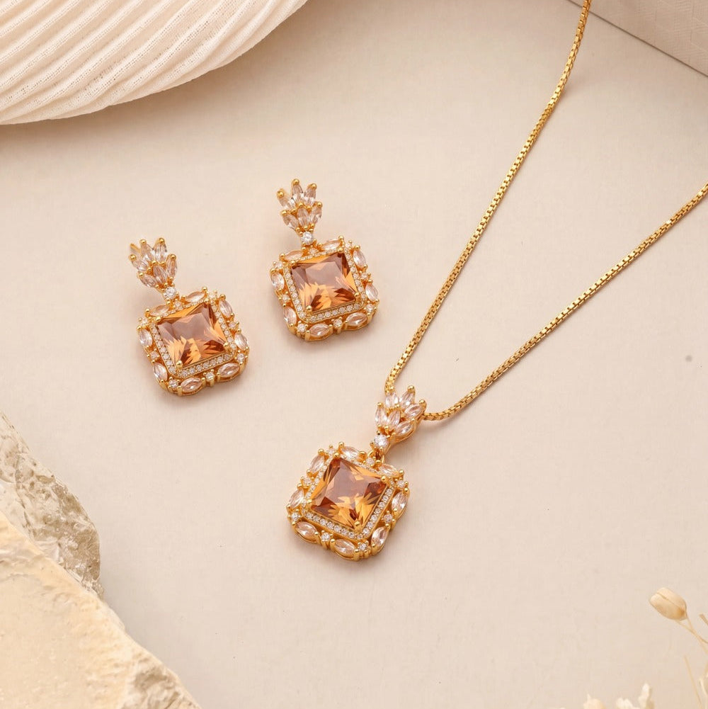 Fancy Design Gold Plated Crystal Stones Necklace Set For Girls/women