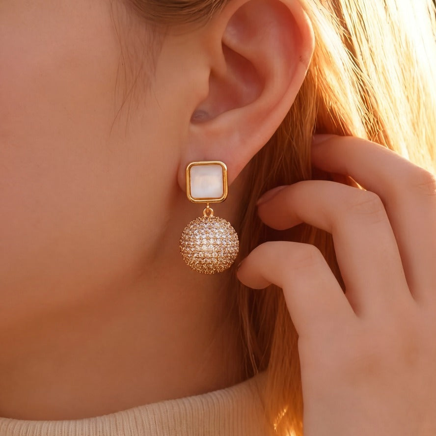 Charming Design Gold Plated Crystal Stones Earrings For Girls/women
