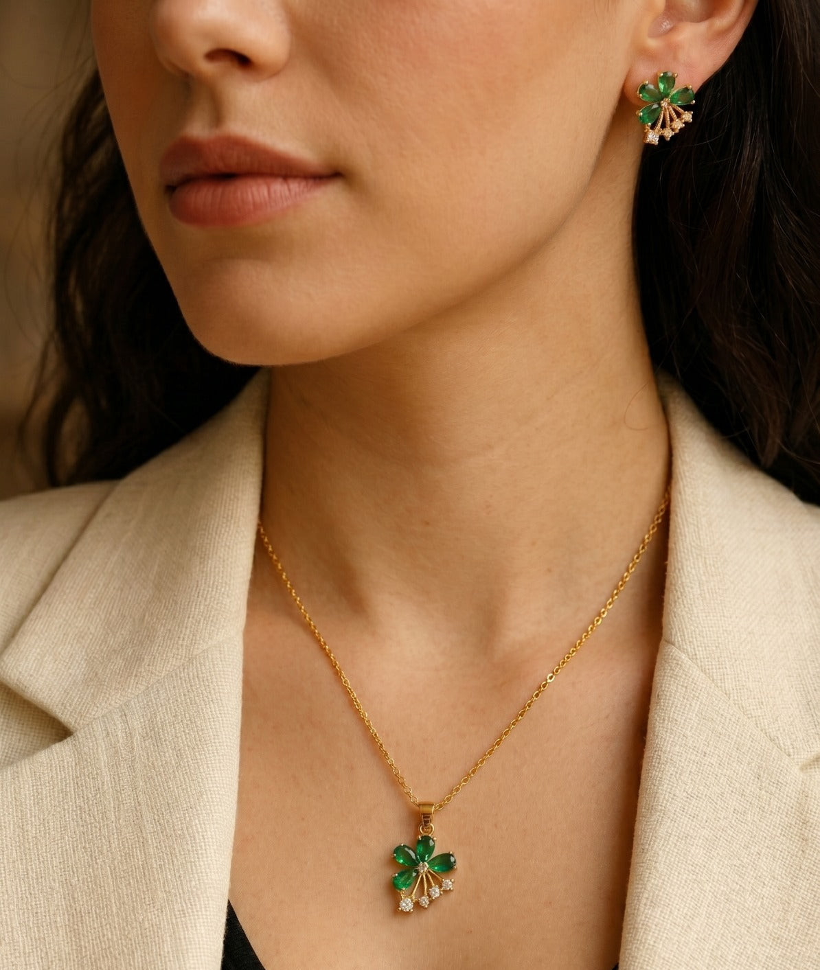 Luxury Design Gold Plated Crystal Stones Necklace Set For Girls/Women