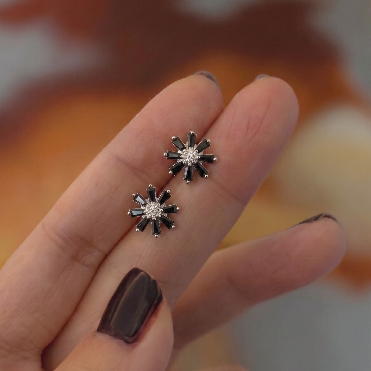 Luxury Design Silver Plated Crystal Stones Earrings For Girls/Women