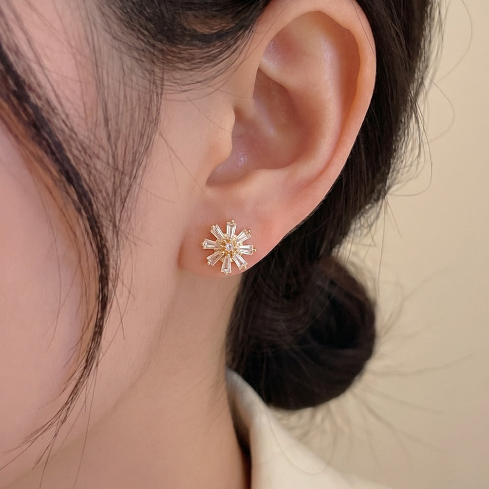 Luminous Design Gold Plated Crystal Stones Earrings For Girls/Women