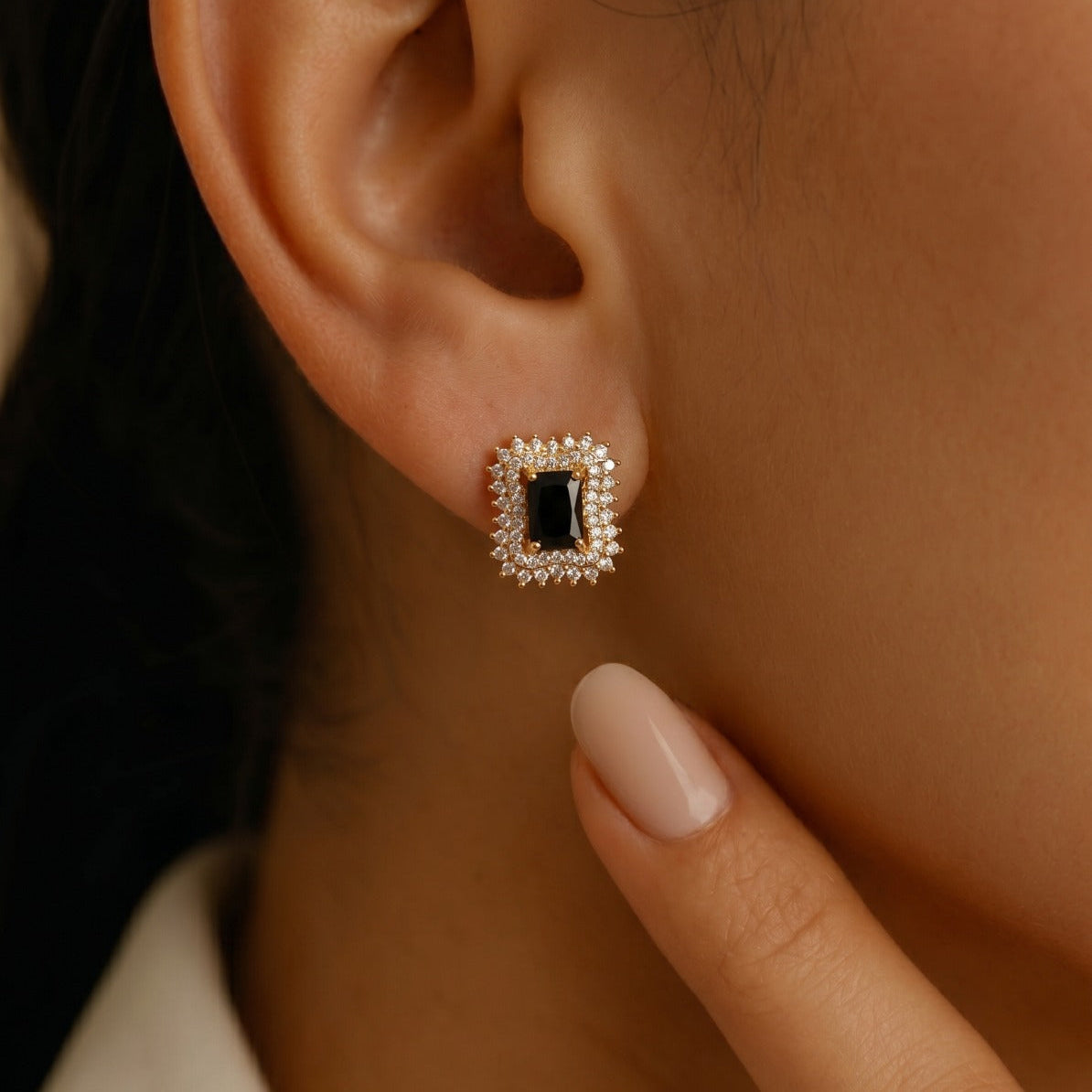 Charming Design Gold Plated Crystal Stones Earrings For Girls/Women