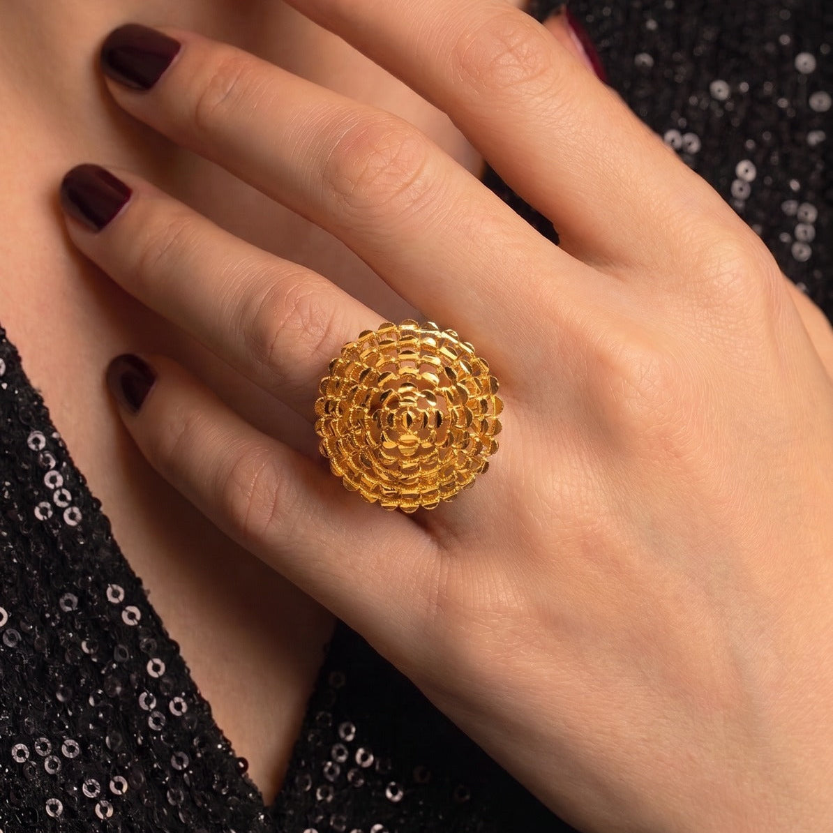 Gorgeous Unique Design Gold Plated Ring For Girls/Women