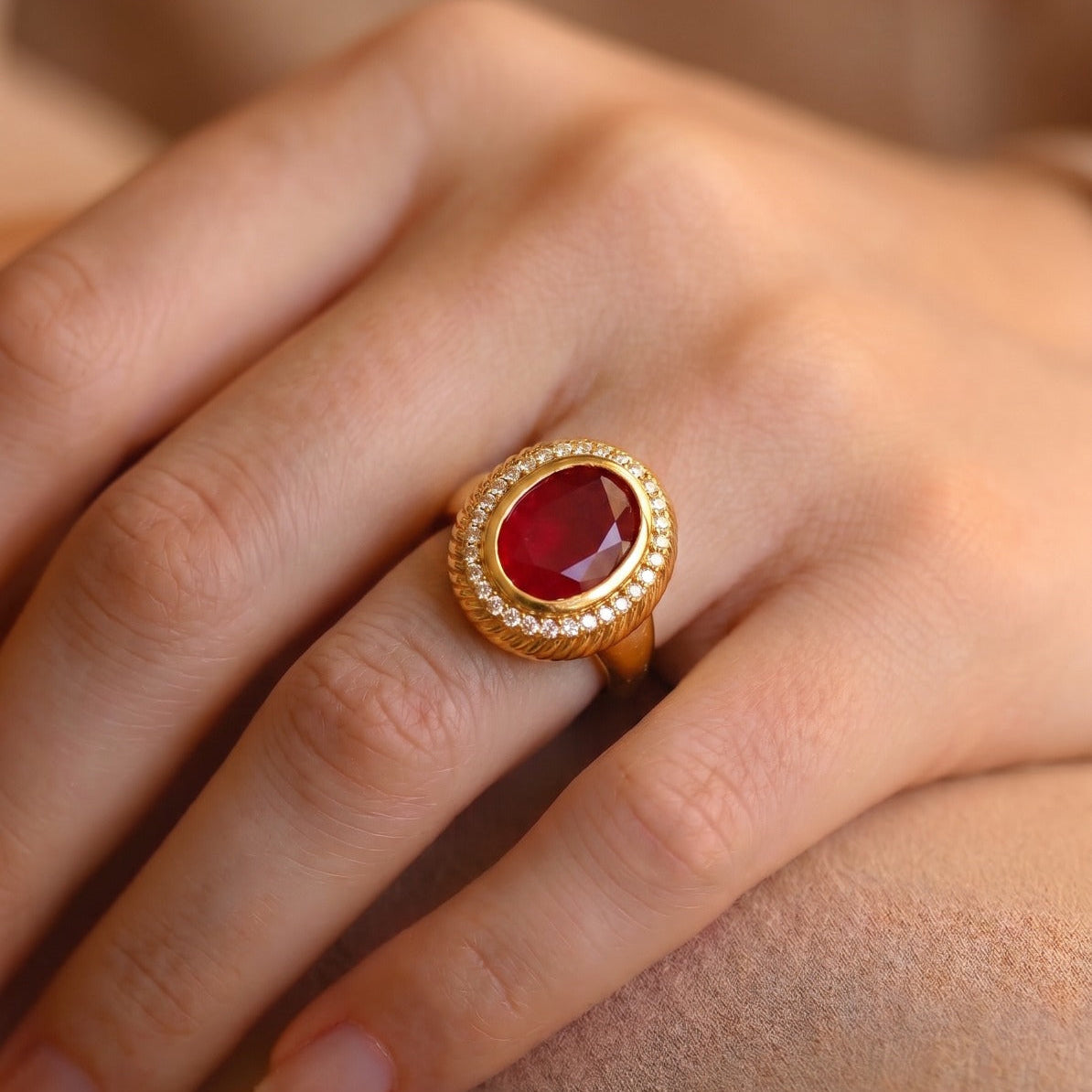 Charming Design Gold Plated Crystal Stones Ring For Girls/Women