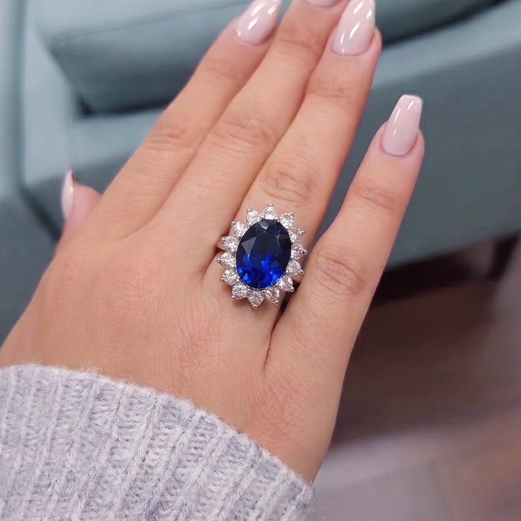 Stylish Design Silver Plated Crystal Stones Ring For Girls/Women