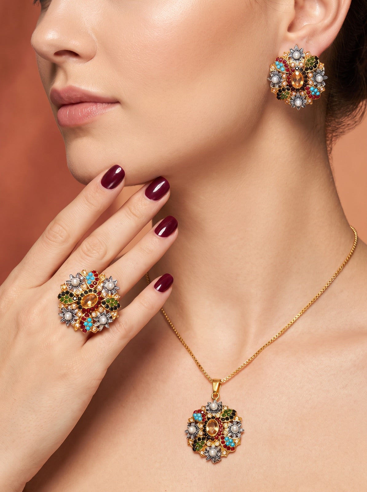Gorgeous Design Gold Plated Crystal Stones Necklace Set for Girls/Women