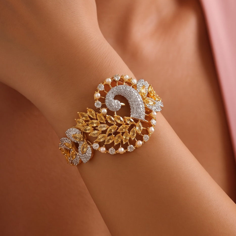 Glamorous Design Gold Plated Crystal Stones Bangle for Girls/Women