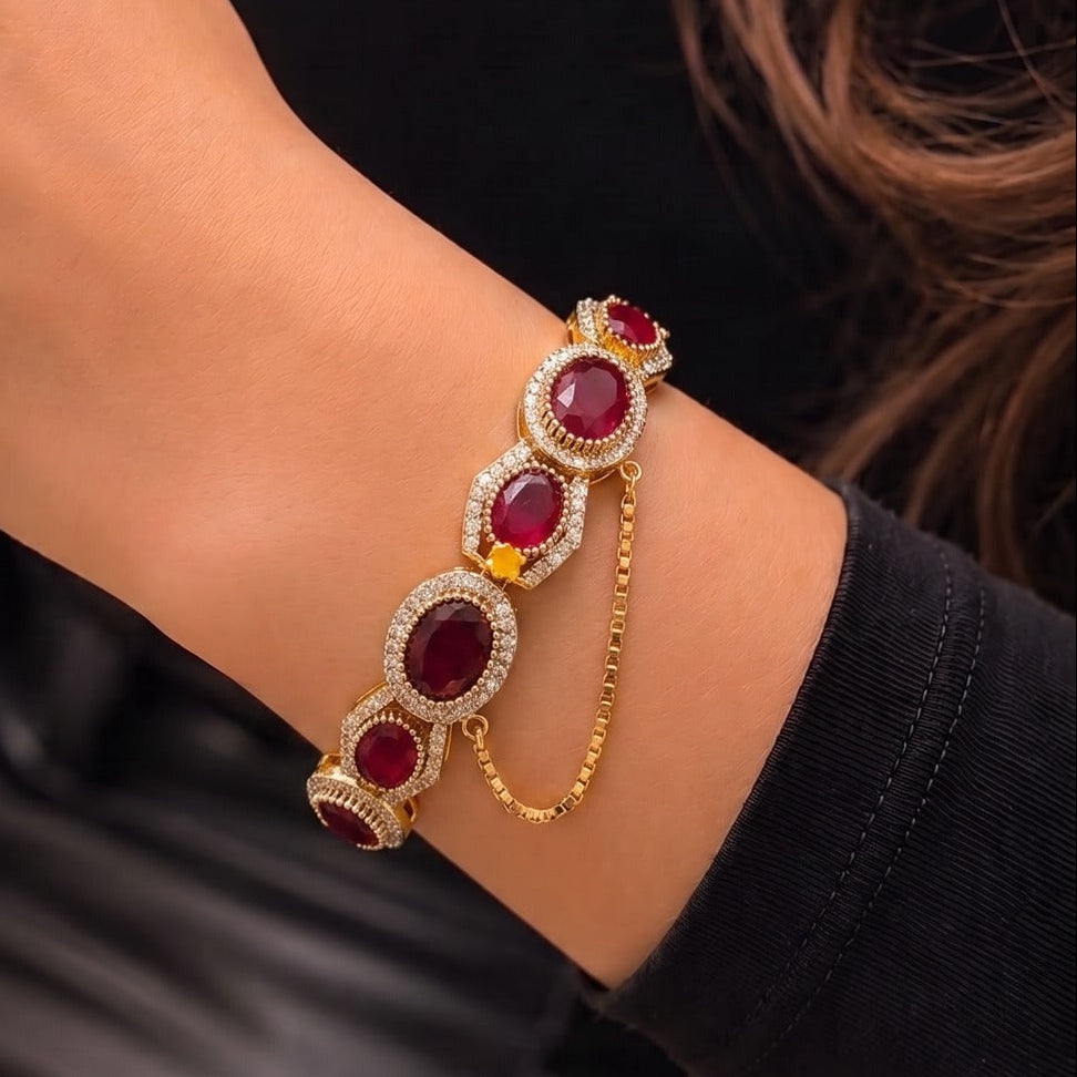 Luxury Design Gold Plated Crystal Stones Bangle for Girls/Women