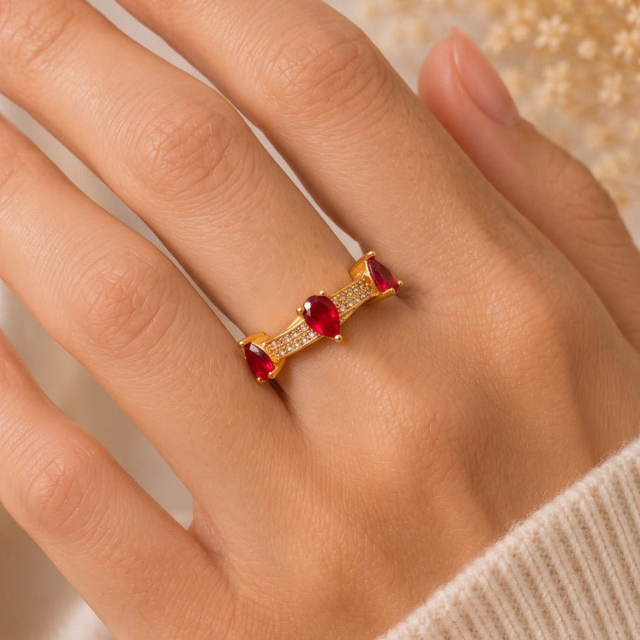 Stylish Unique Design Gold Plated Crystal Stones Ring For Girls/Women