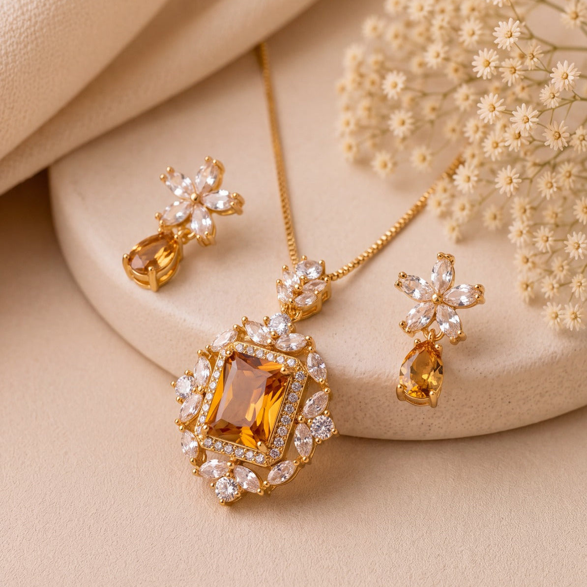 Gorgeous Design Gold Plated Crystal Stones Necklace Set for Girls/Women