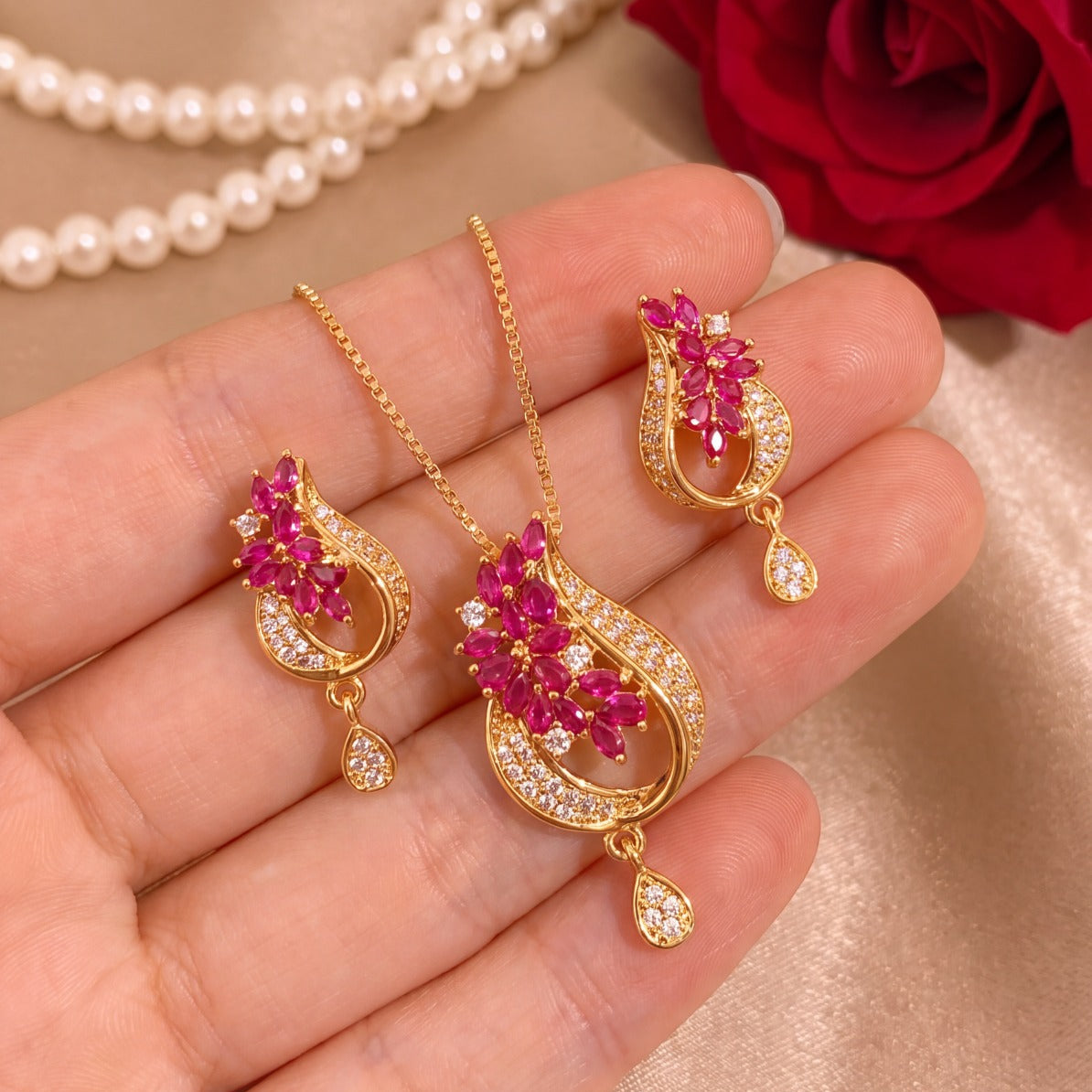 Sparkling Design Gold Plated Crystal Stones Necklace Set for Girls/Women
