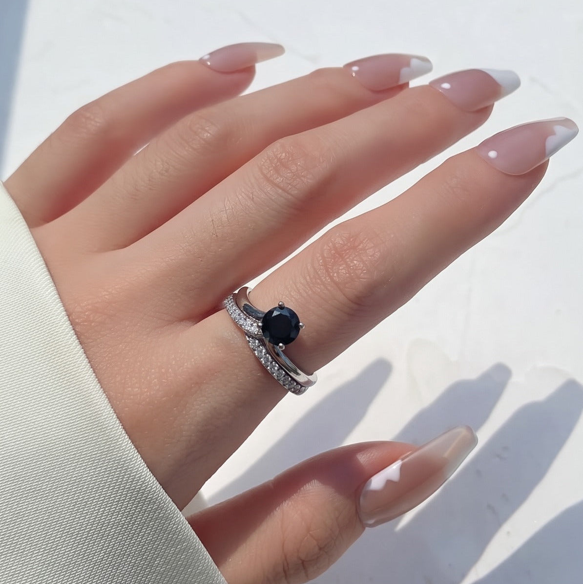 Glamorous Unique Design Silver Plated Crystal Stones Ring For Girls/women