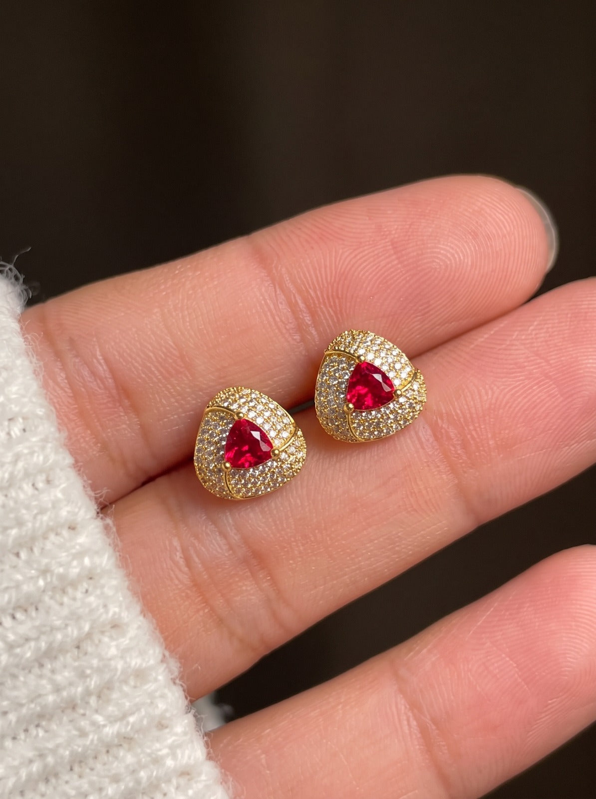 Elegant Design Gold Plated Crystal Stones Earring For Girls/Women