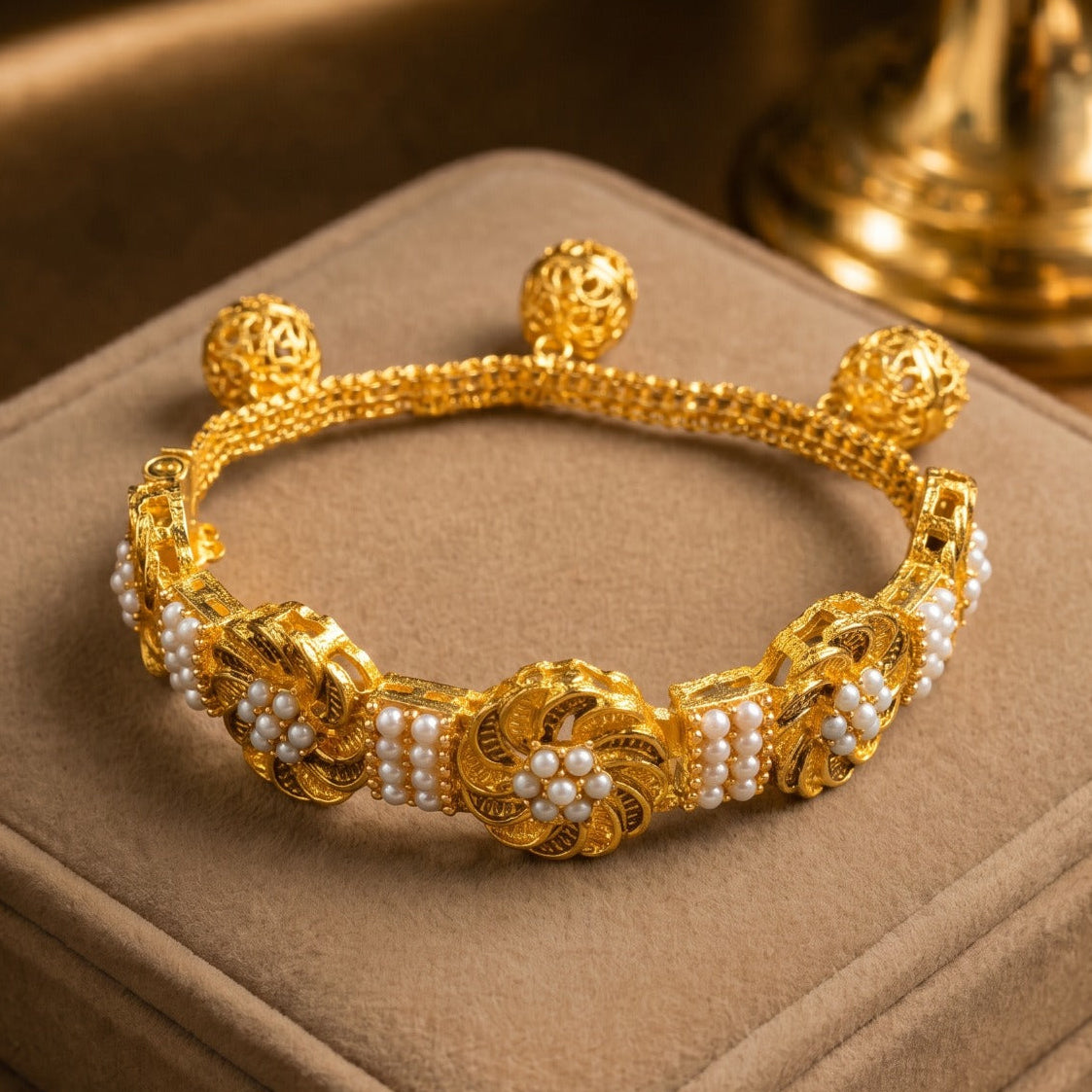 Luxury Design Gold Plated Crystal Stones Bracelet For Girls/Women