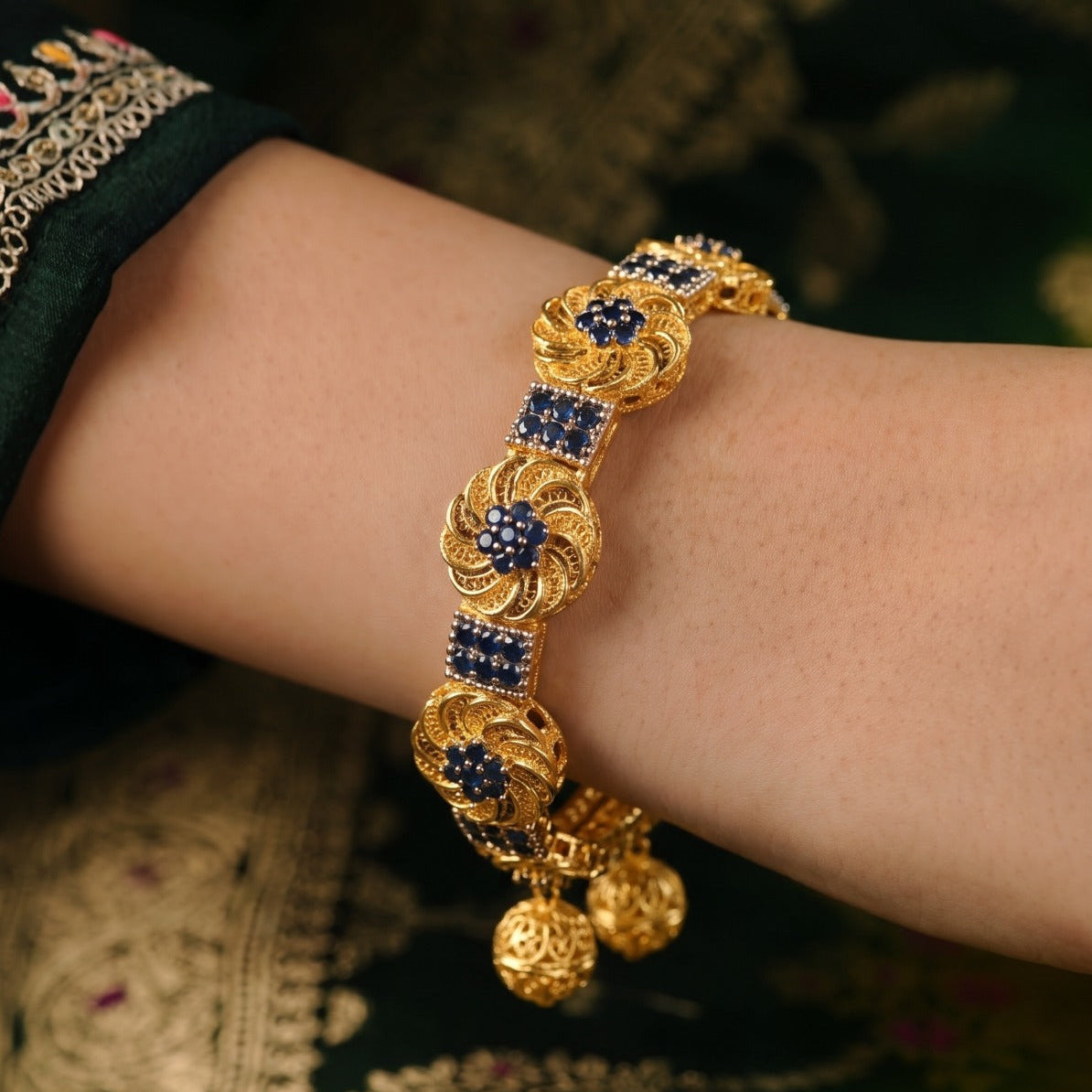 Luxury Design Gold Plated Crystal Stones Bracelet For Girls/Women