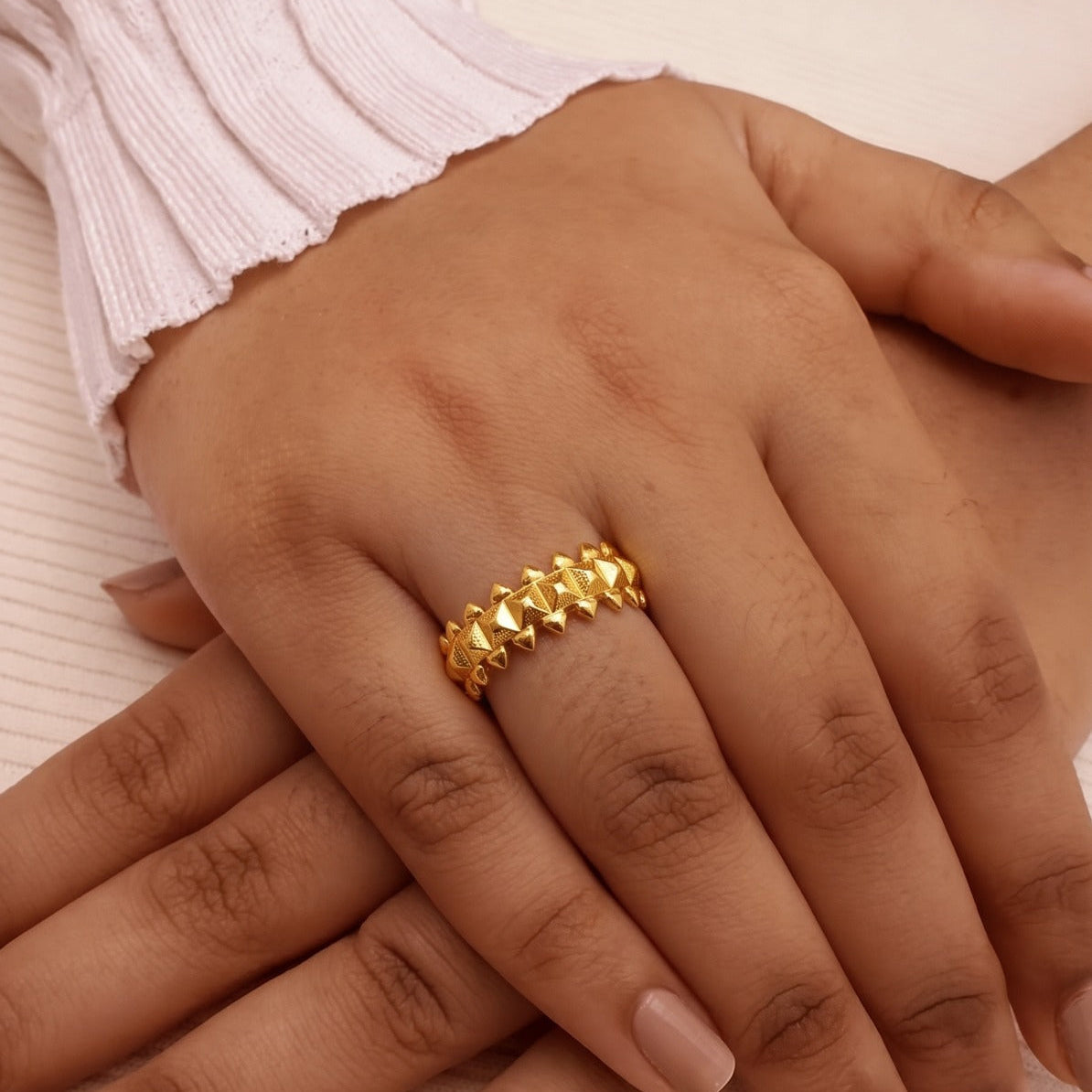 Charming Unique Design Gold Plated Ring For Girls/women