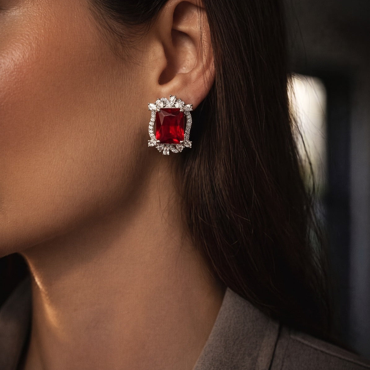 Elegant Design Silver Plated Crystal Stones Earrings For Girls/Women