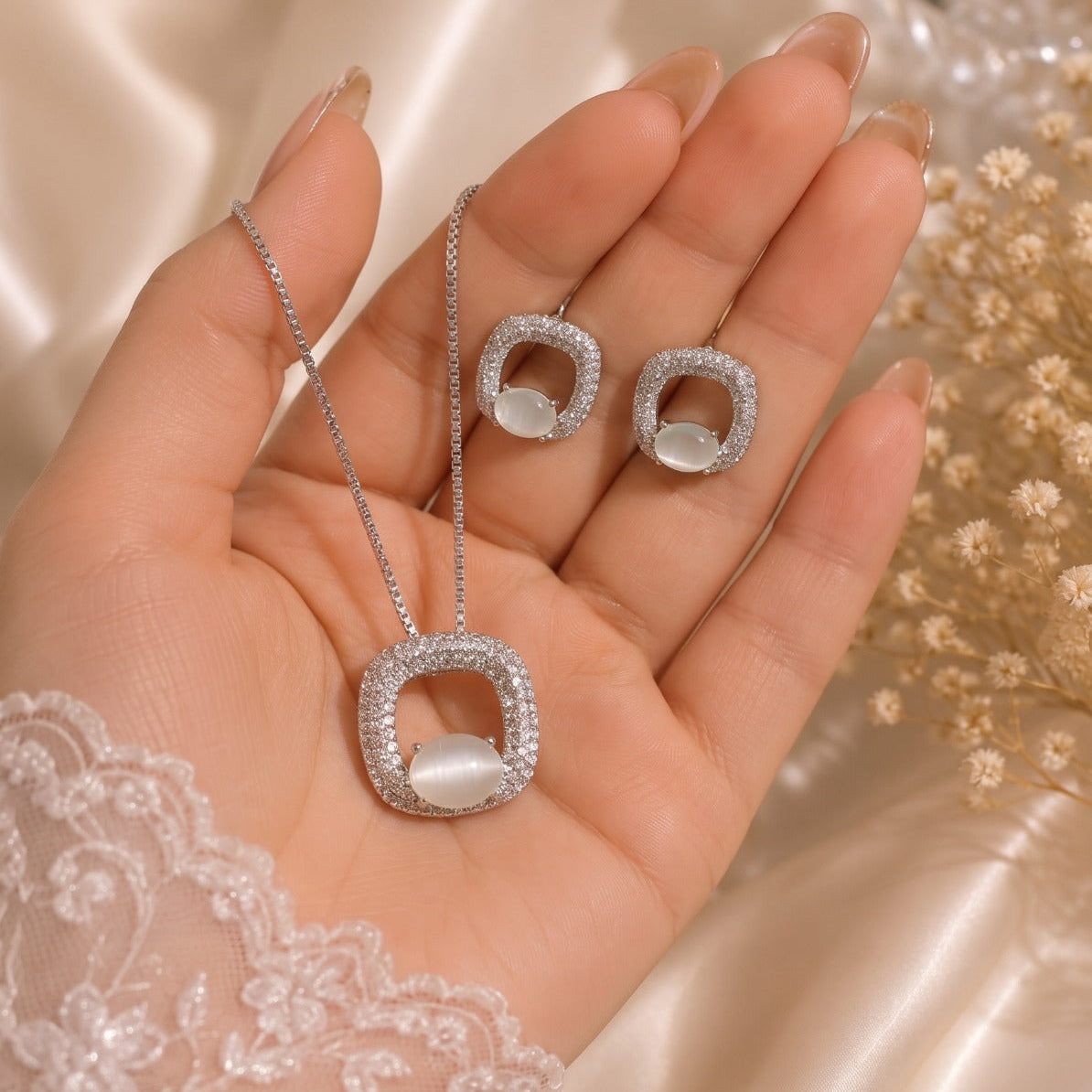 Luxury Unique Design Crystal Stones Necklace Set for Girls/Women