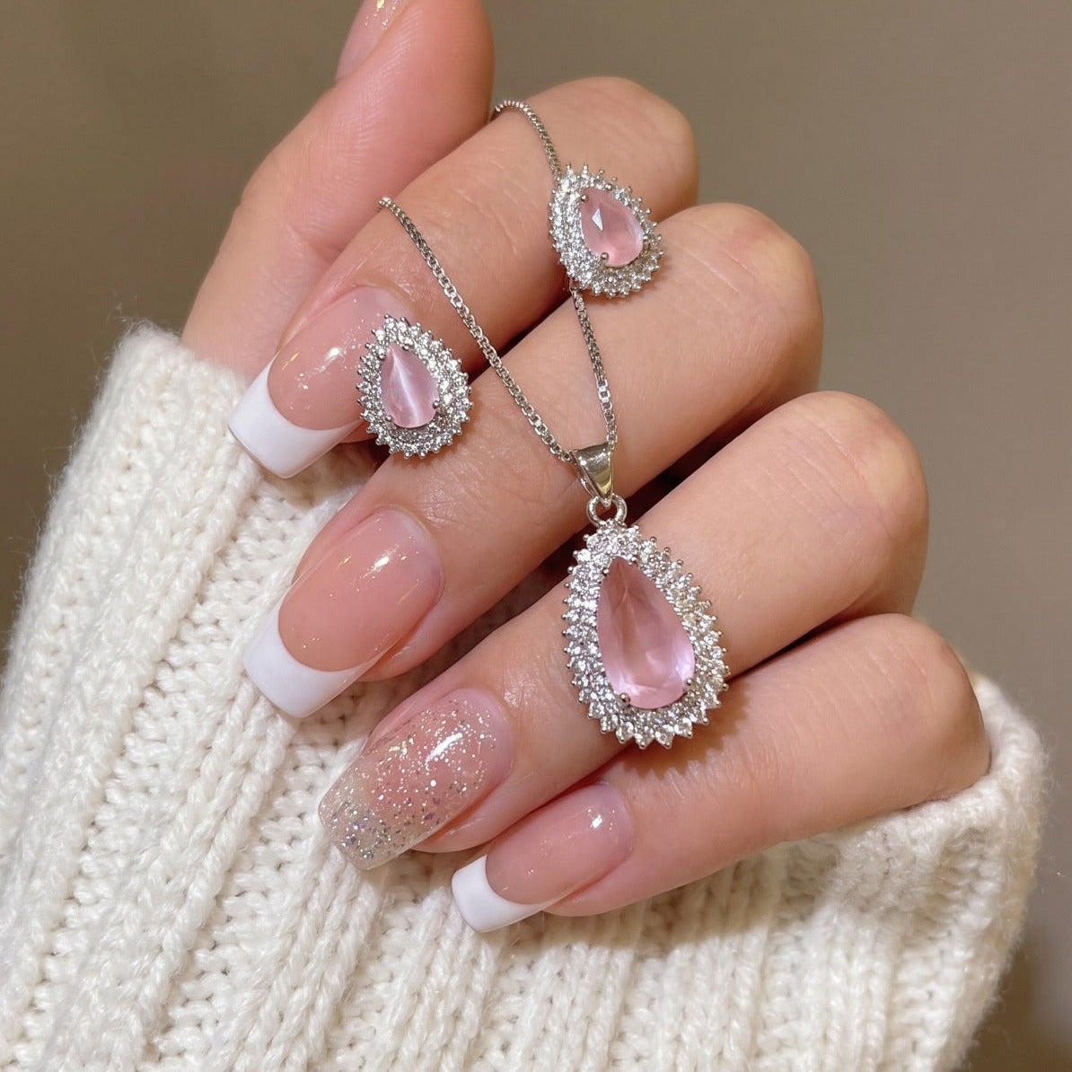 Sparkling Design Silver Plated Crystal Stones Necklace Set for Girls/Women