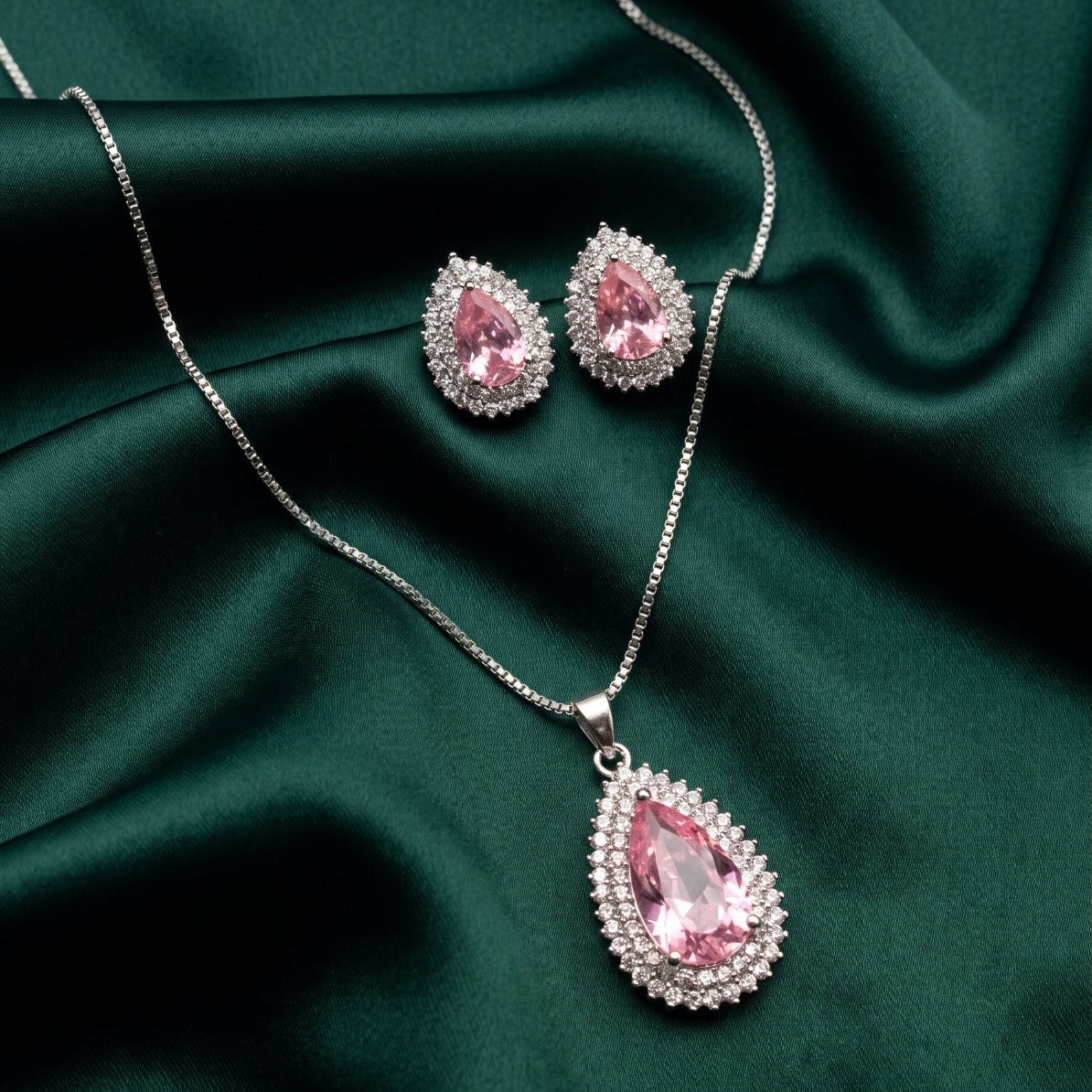 Sparkling Design Silver Plated Crystal Stones Necklace Set for Girls/Women