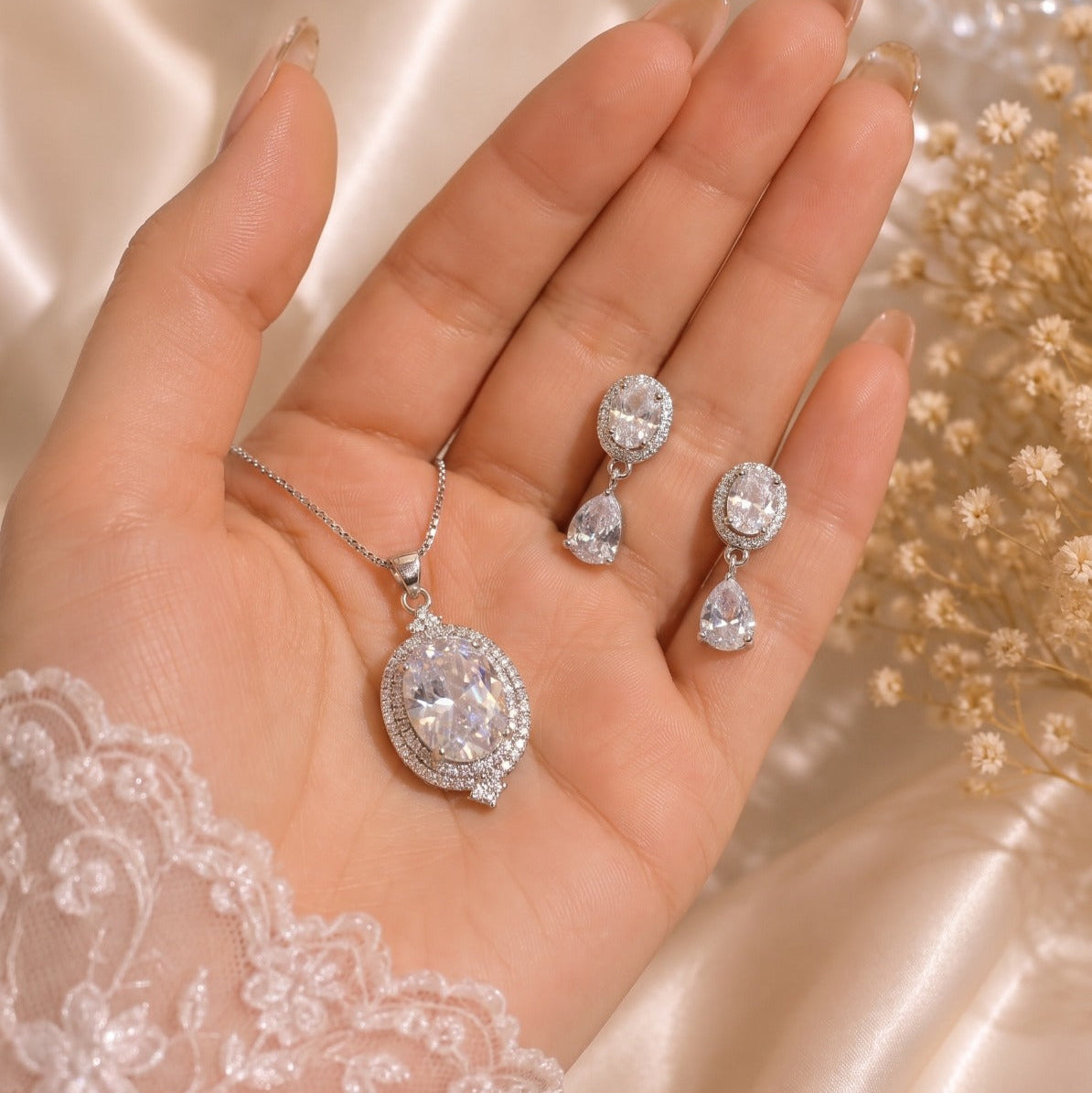 Charming Design Silver Plated Crystal Stones Necklace Set for Girls/Women