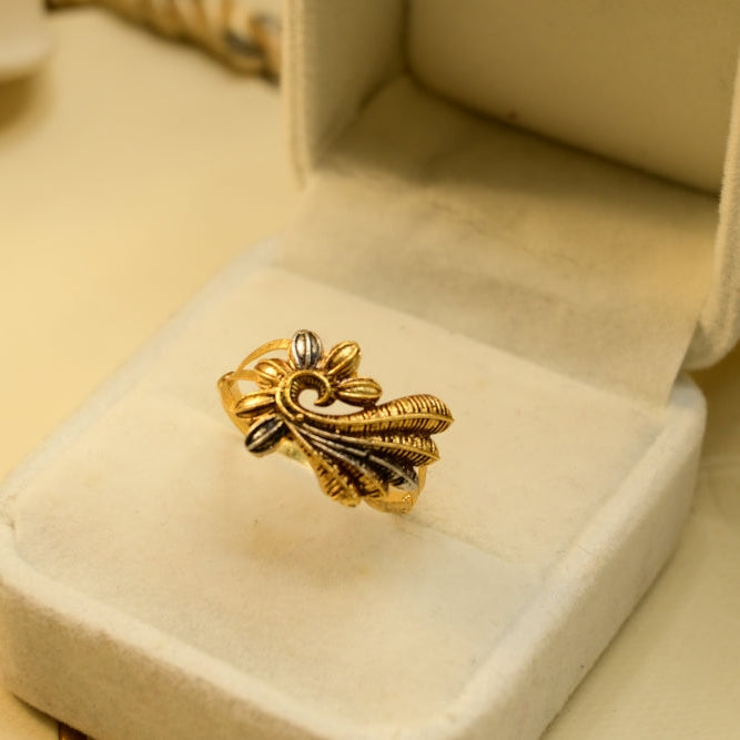 Fancy Unique Design Gold Plated Ring For Girls/Women