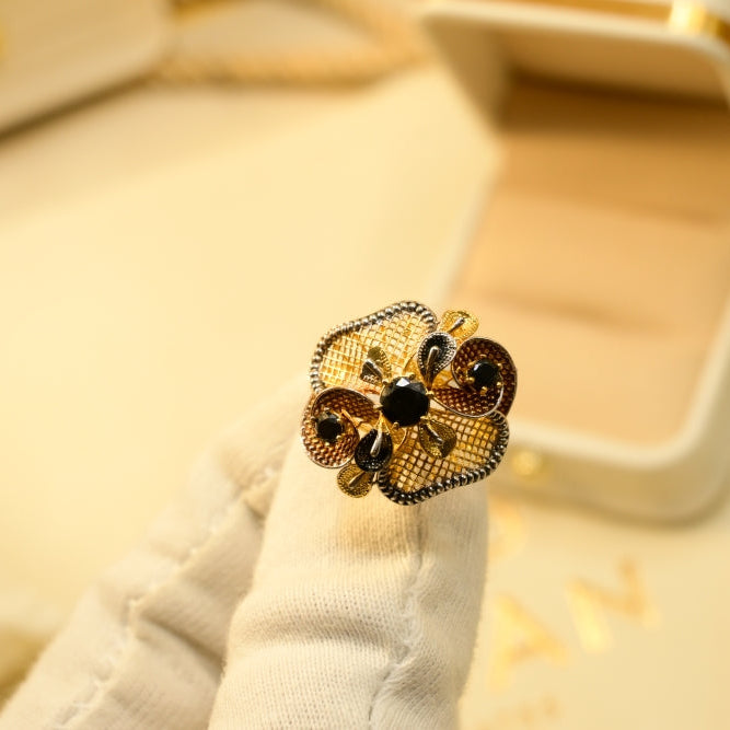 Stylish Unique Design Gold Plated Ring For Girls/women