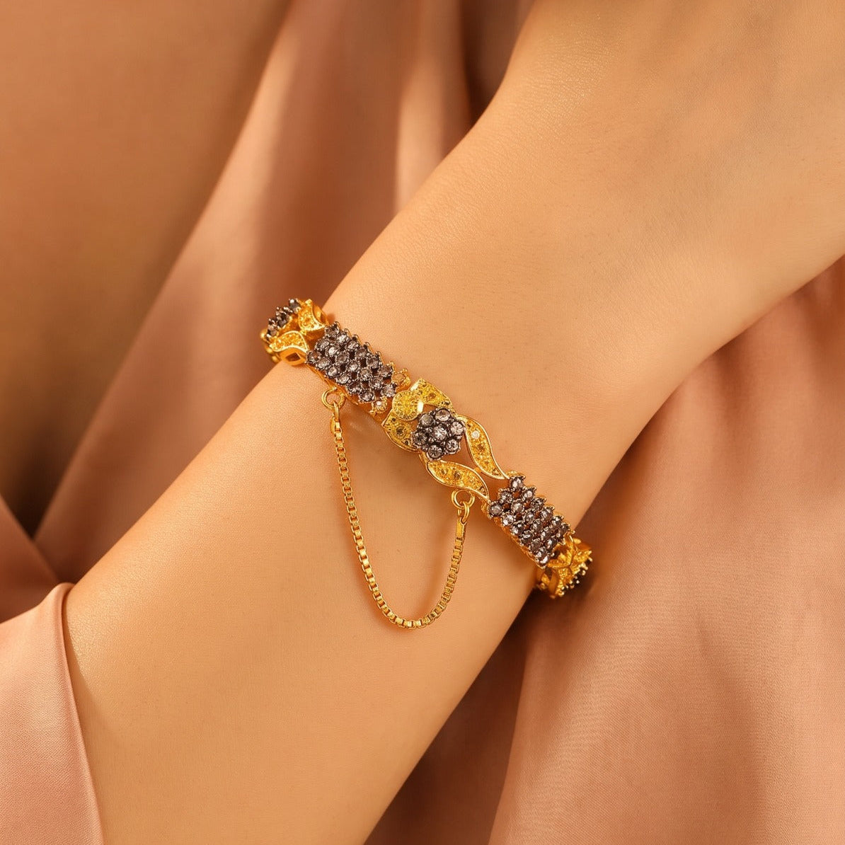 Glamorous Design Gold Plated Crystal Stones Bangle for Girls/Women