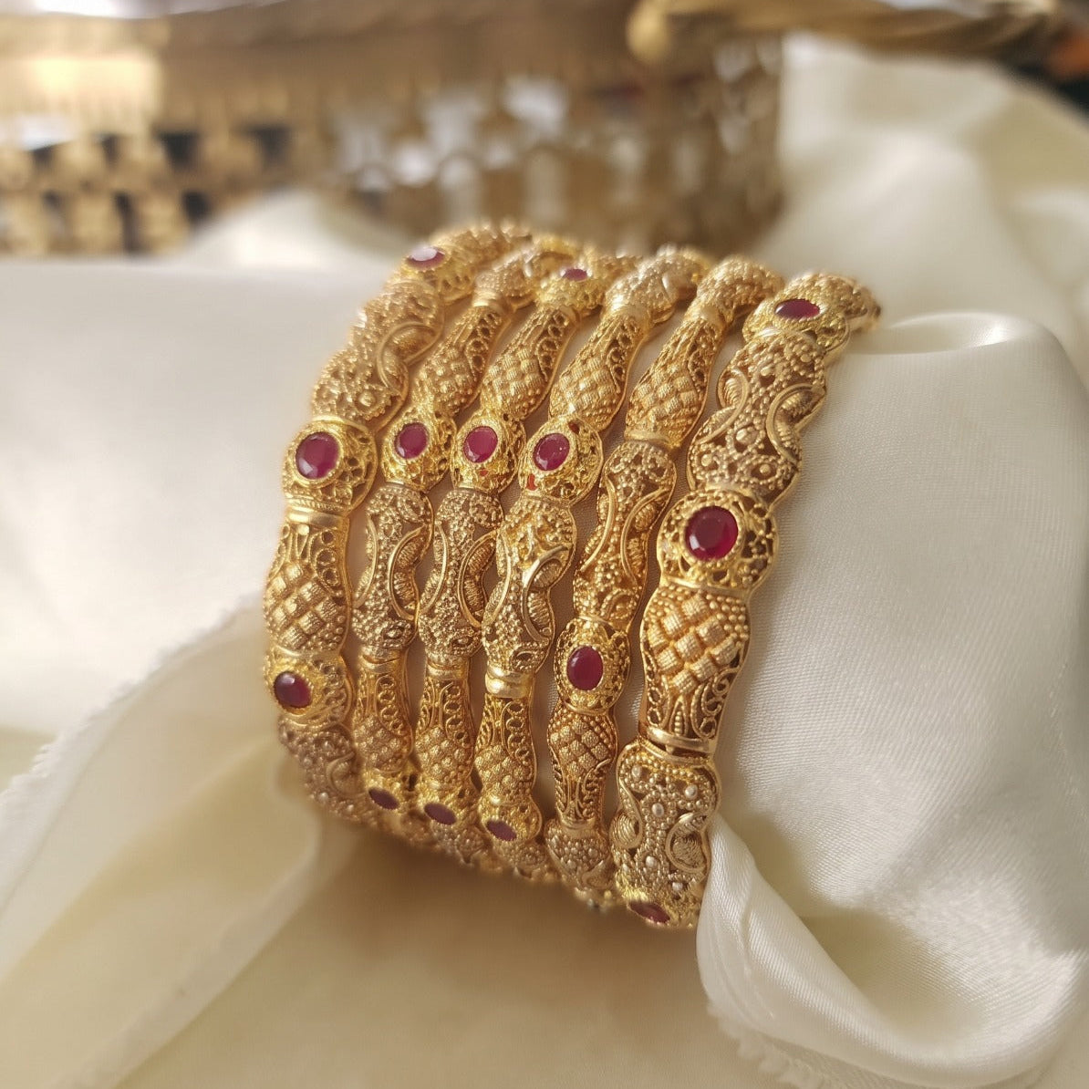 Sparkling Design Gold Plated Crystal Stones Bangle Set For Girls/women