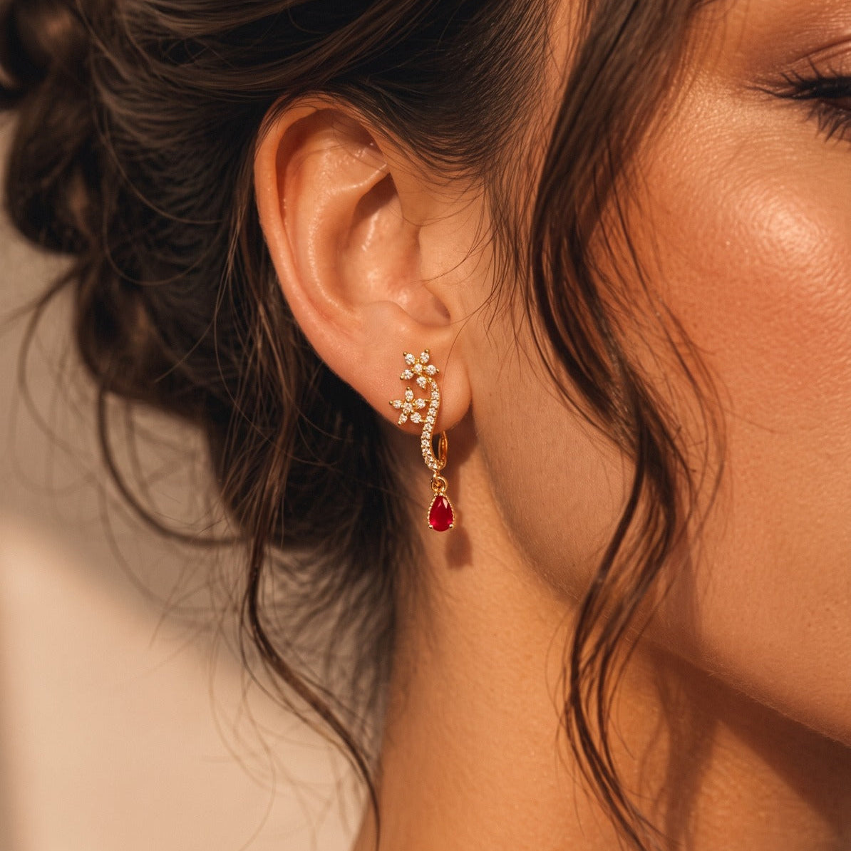 Fancy Design Gold Plated Crystal Stones Earring For Girls/women