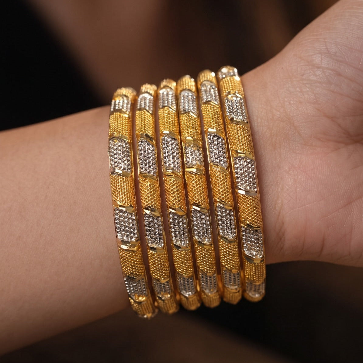 Luxury Design Gold Plated Crystal Stones Bangle Set For Girls/women