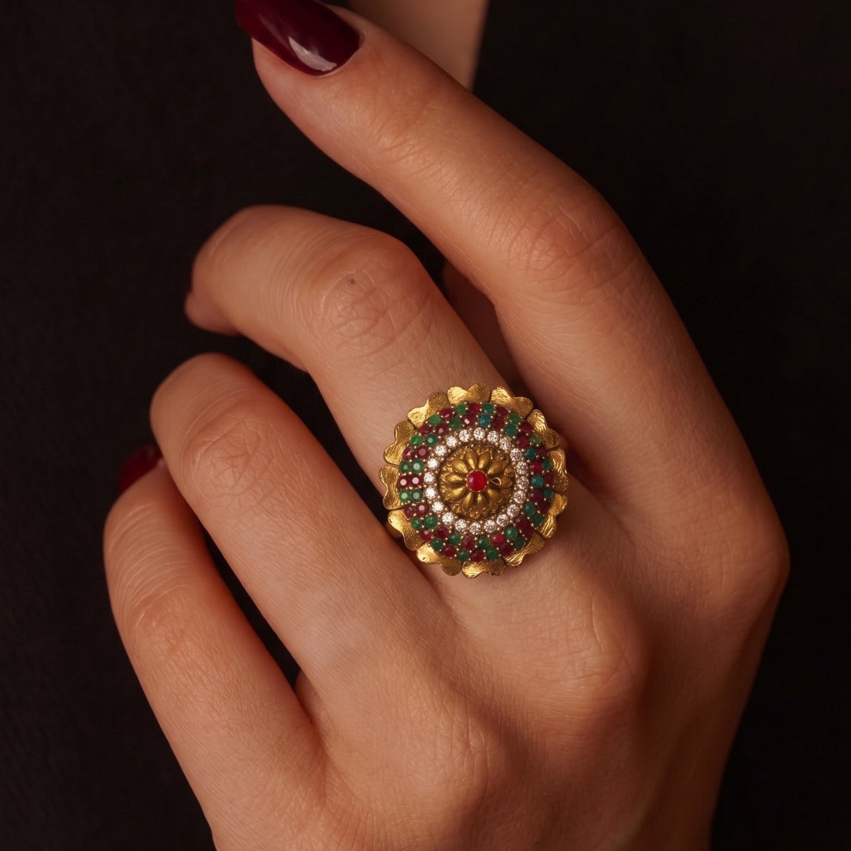 Glamorous Design Gold Plated Crystal Stones Ring For Girls/women