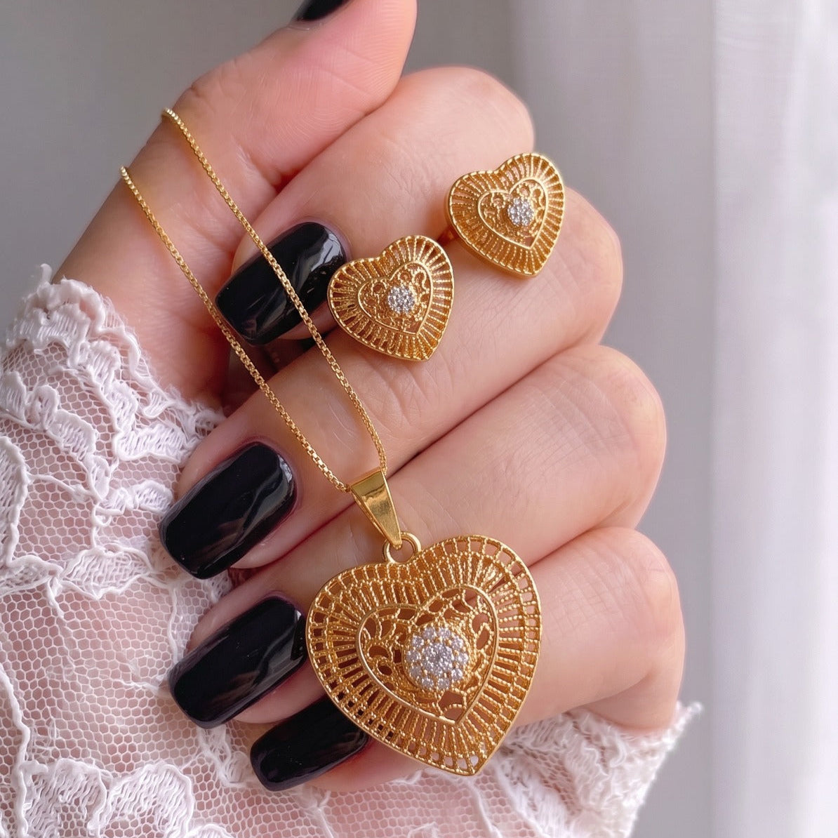 Luminous Design Gold Plated Crystal Stones Earring For Girls/women