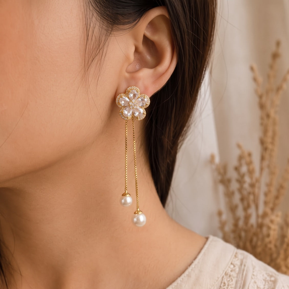 Sparkling Design Gold Plated Crystal Stones Earring For Girls/women