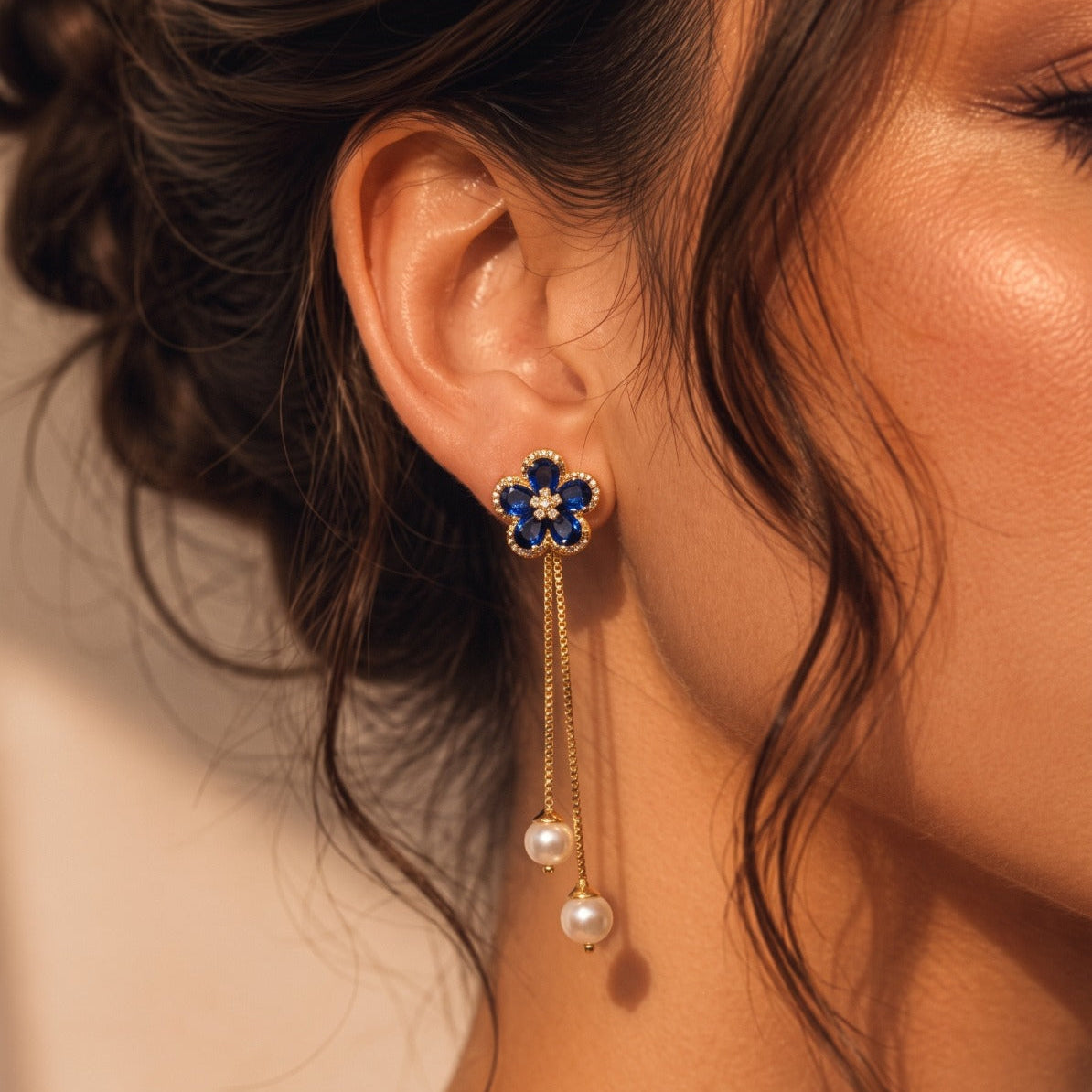 Sparkling Design Gold Plated Crystal Stones Earring For Girls/women
