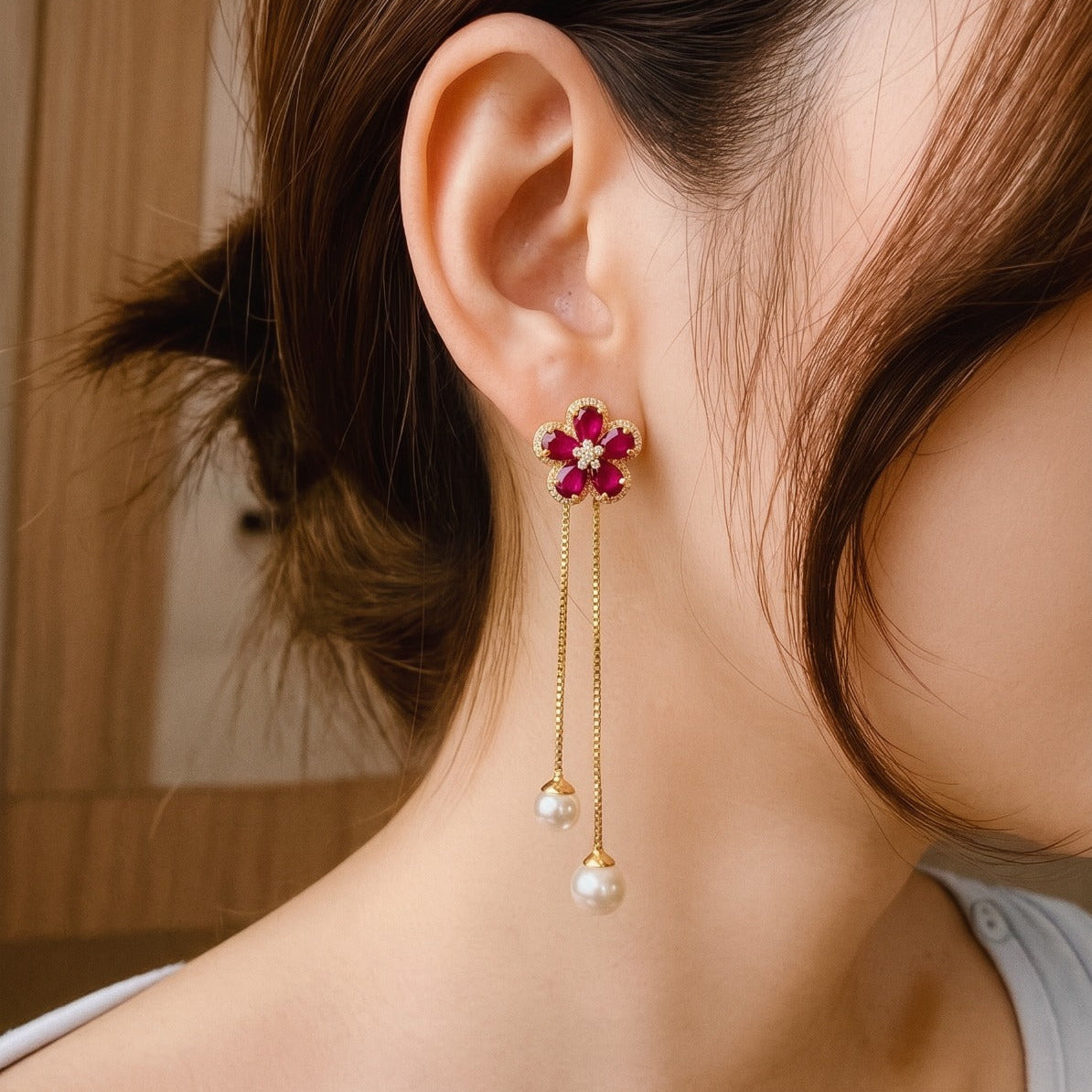 Sparkling Design Gold Plated Crystal Stones Earring For Girls/women